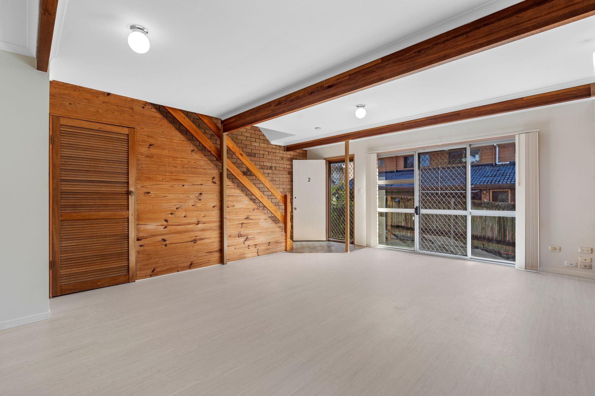 2/147-149 Kingston Road, Woodridge, QLD 4114