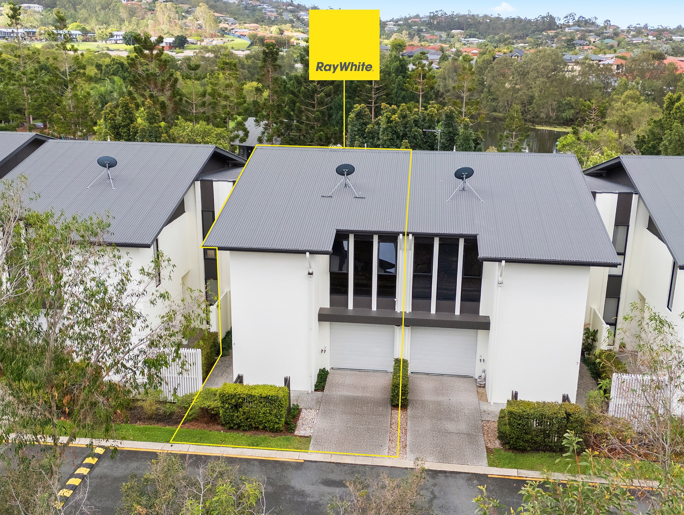 6/26 Hotham Drive, Pacific Pines, QLD 4211