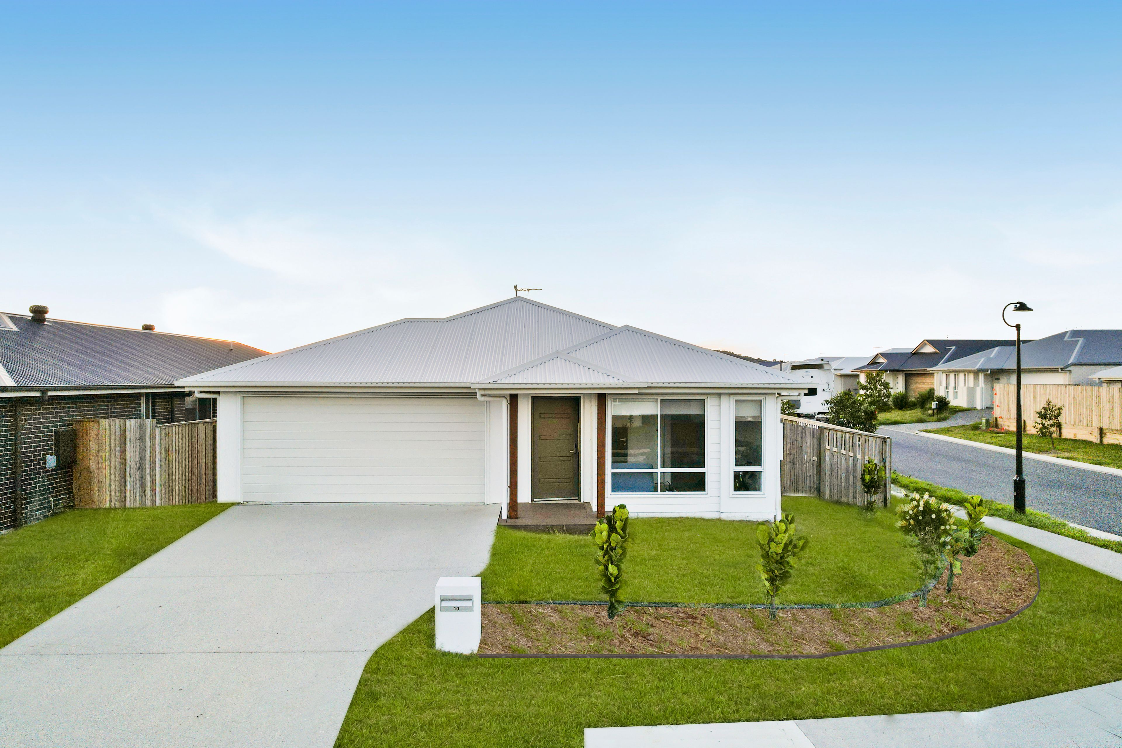 10 Paterson Road, Walloon, QLD 4306