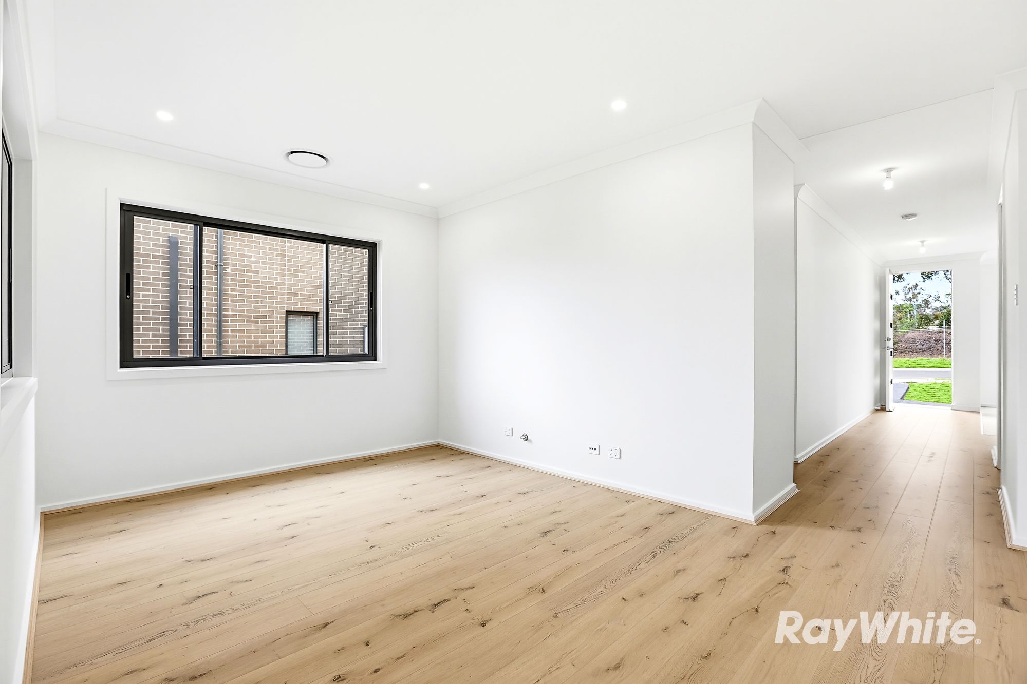 38 Twenty Eighth Avenue — photo 2 of 20