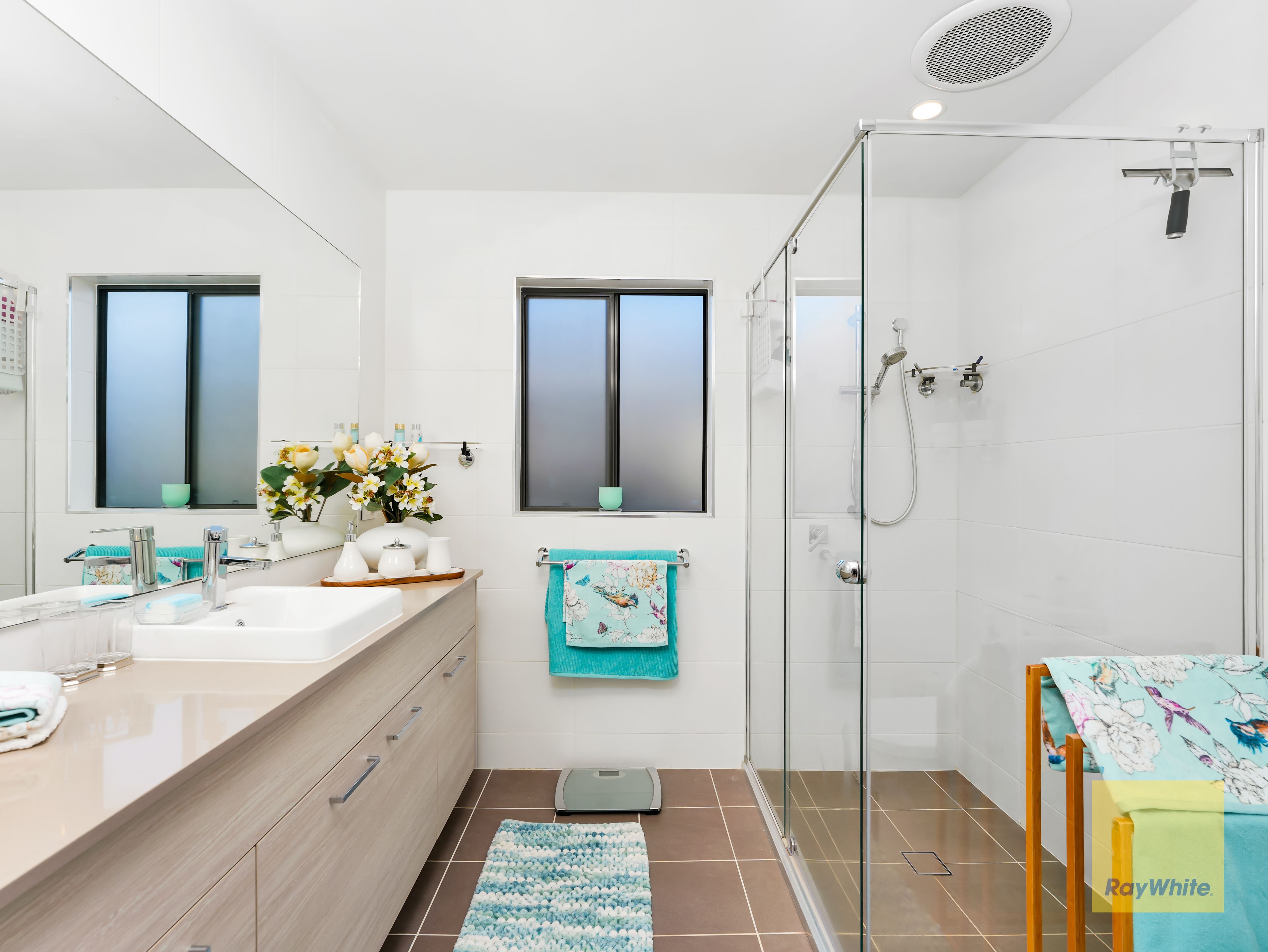 18 Gledswood Hill Drive — photo 12 of 17