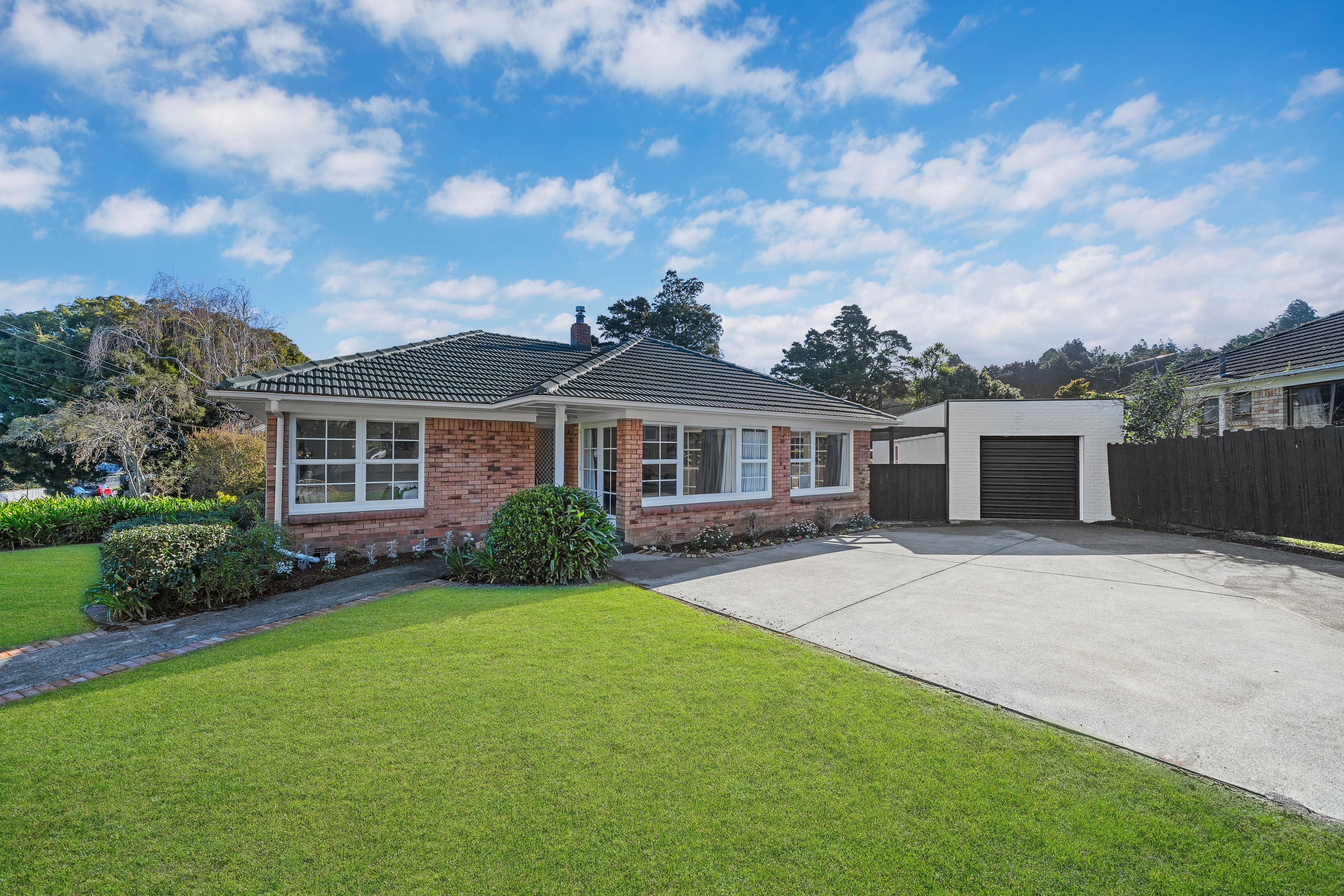 30 Kelvyn Grove, Hill Park, Manukau City