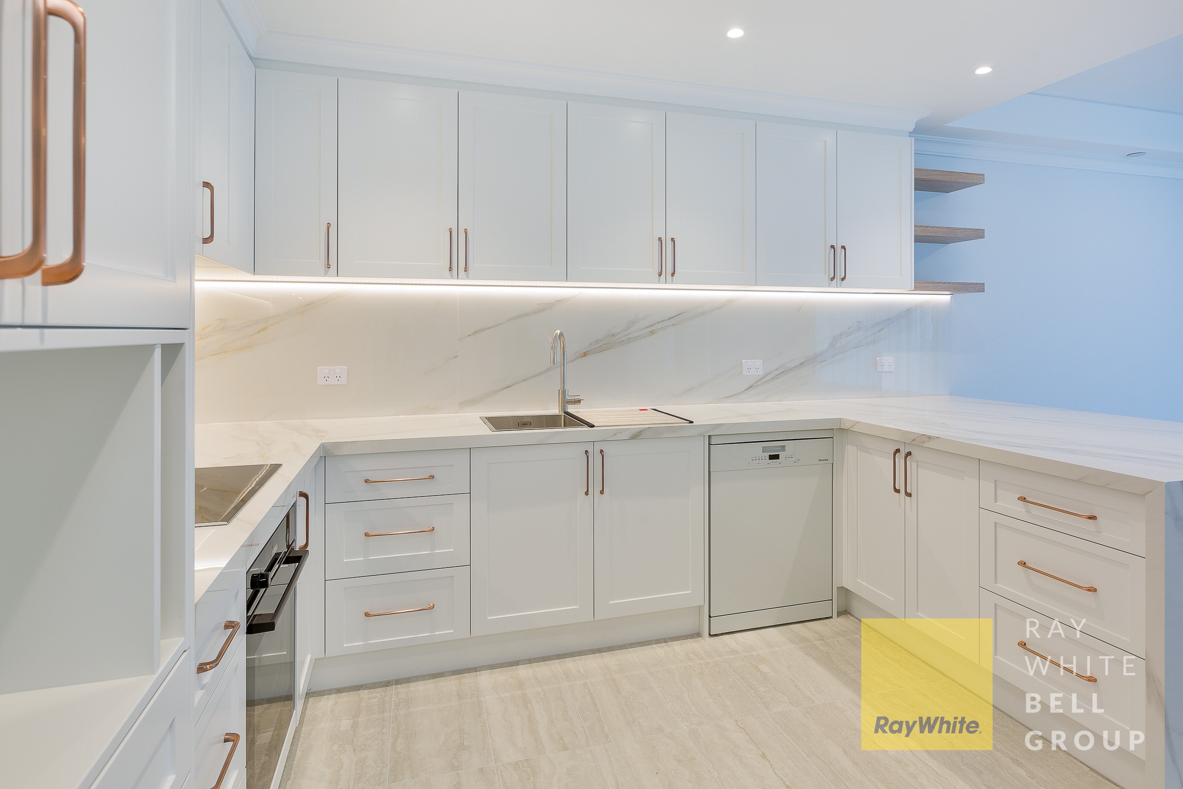 C13/2-75 Brighton Parade, Southport, QLD 4215