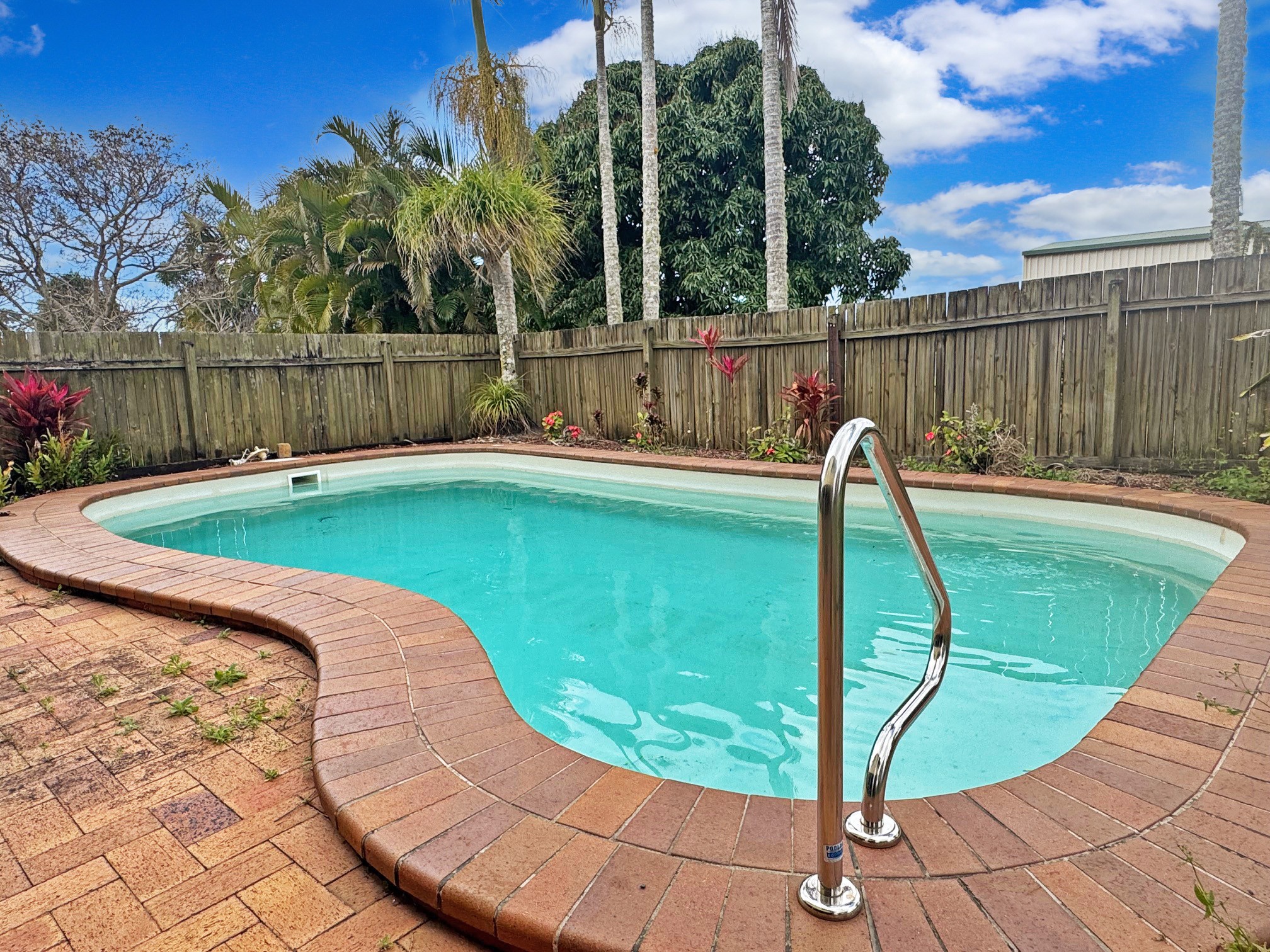 34-36 Thomas Street, Howard, QLD 4659