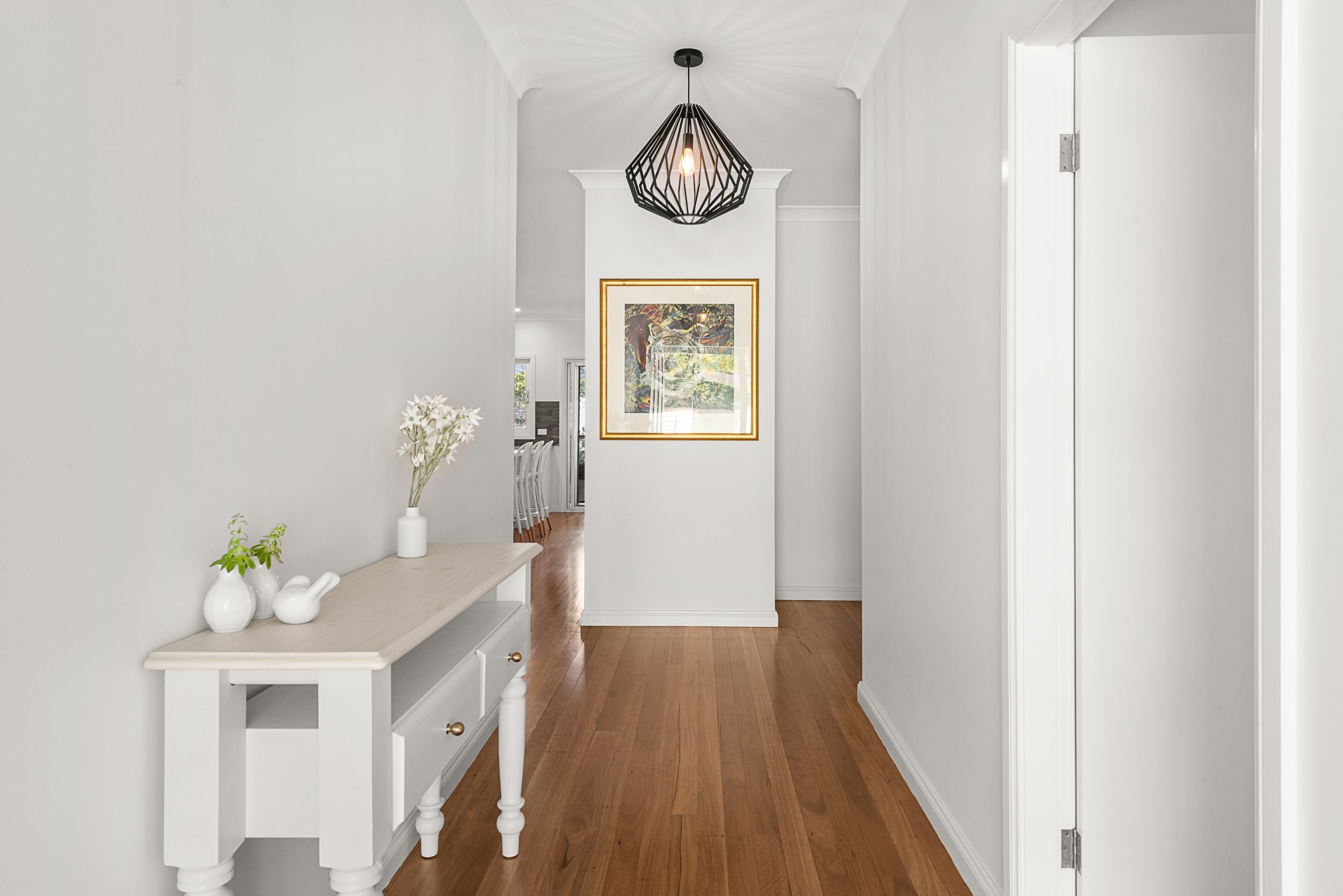27 Victoria Street — photo 4 of 24