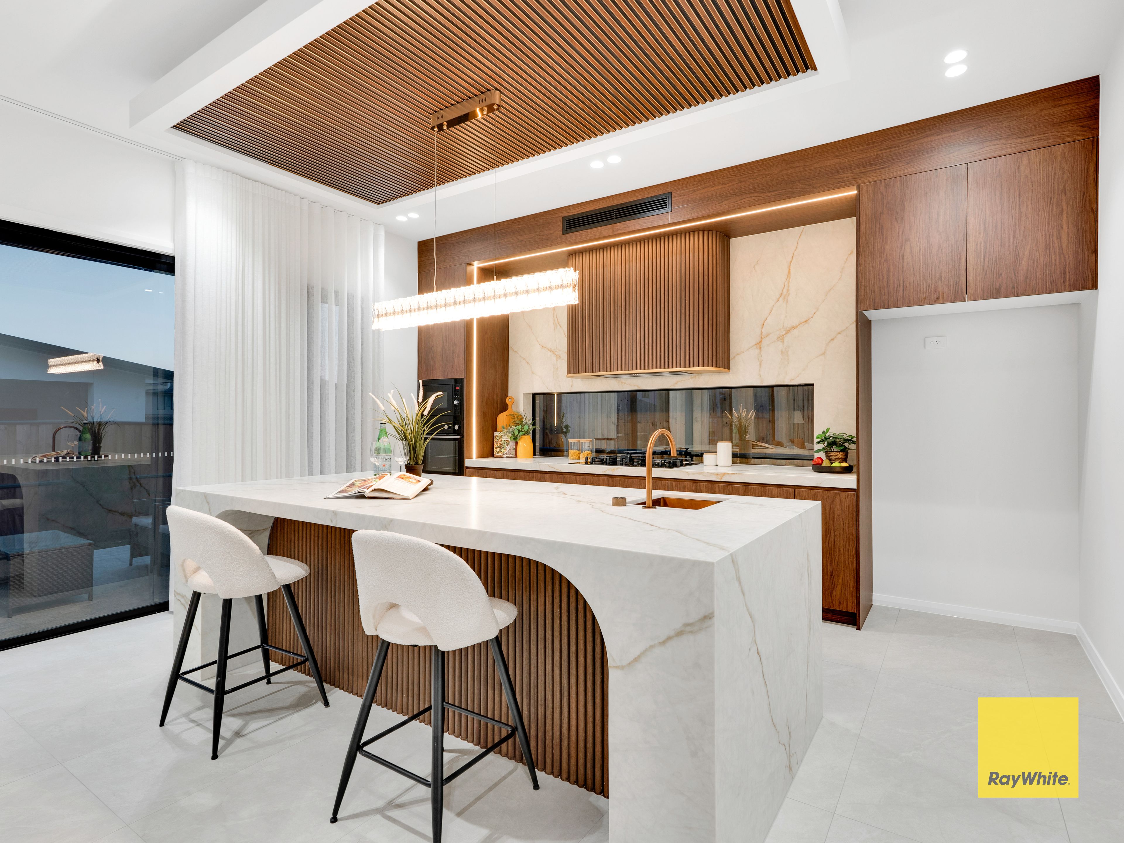 5 Ashgrove Road (Gables) — photo 7 of 29