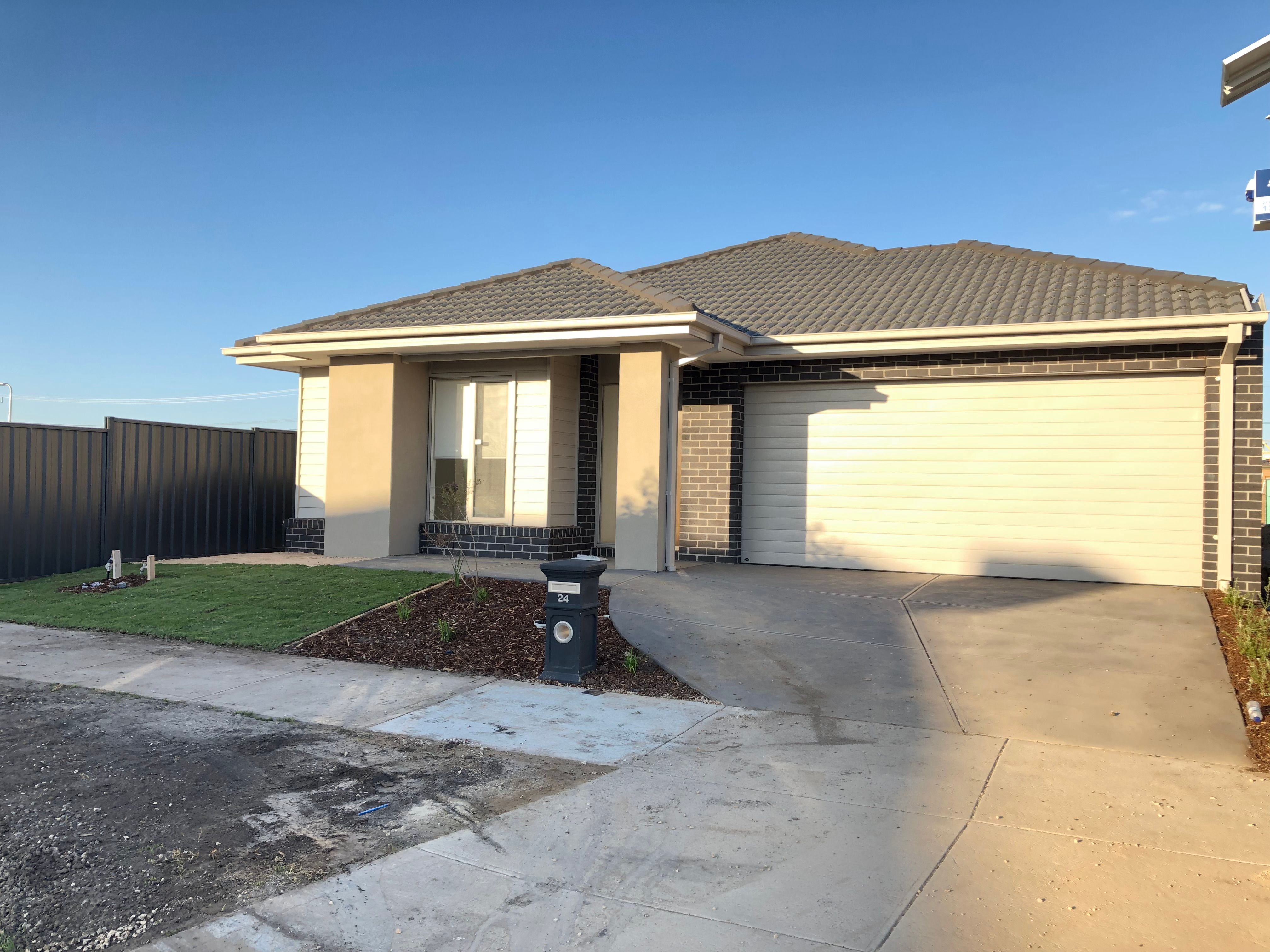 24 Emblem Street, Tarneit, VIC 3029