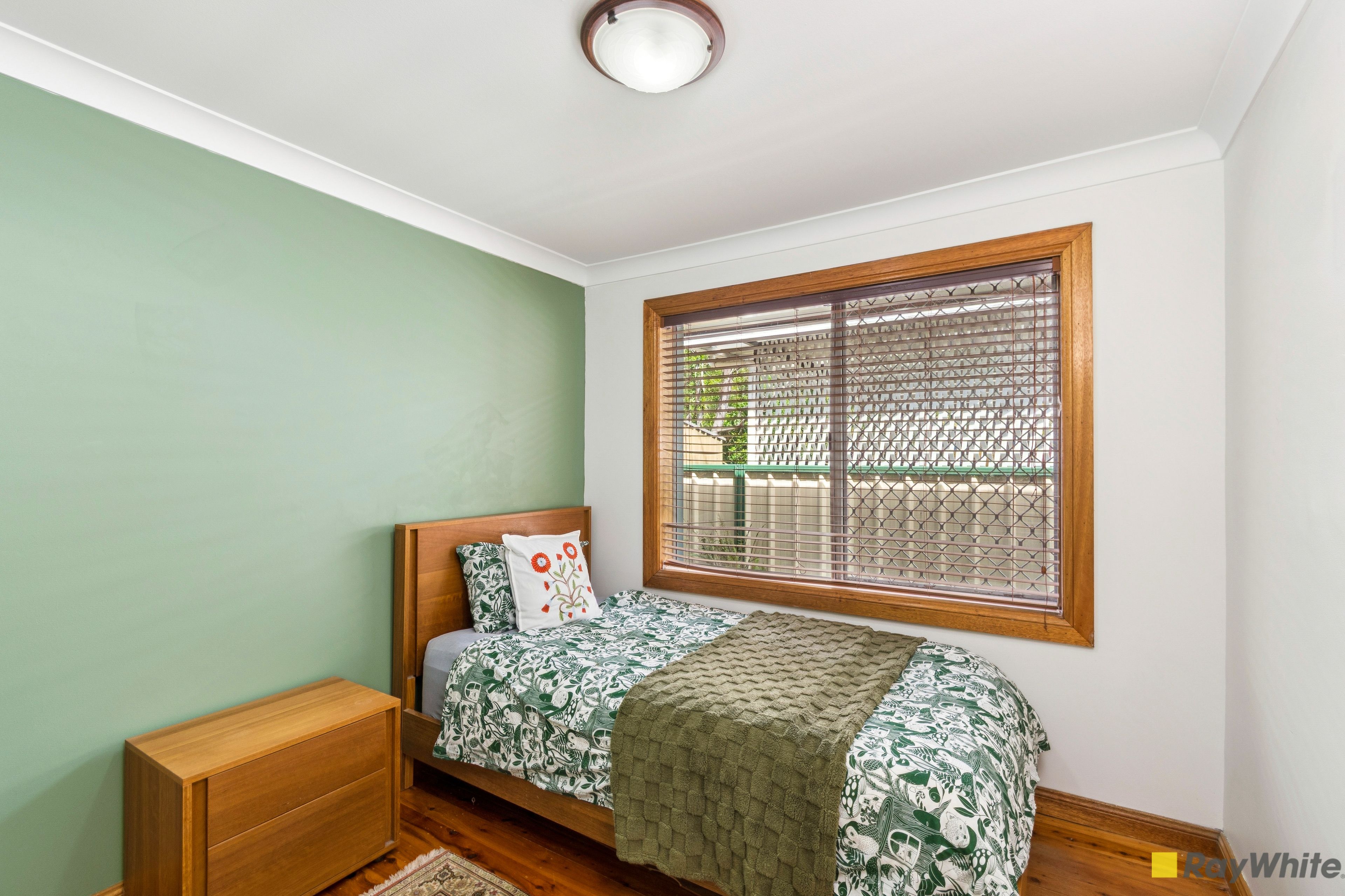 6 Nicholson Road — photo 9 of 12