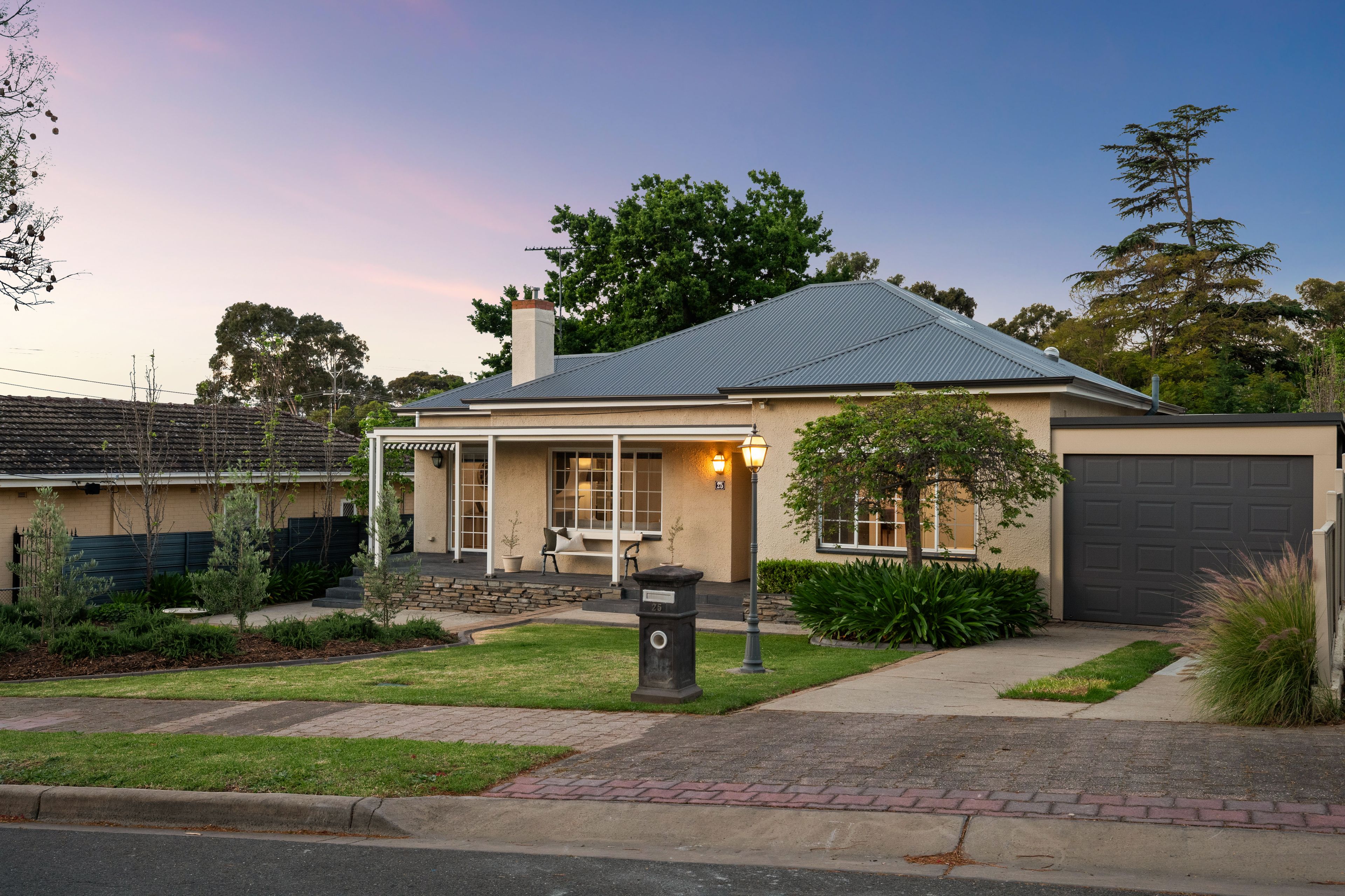 25 Columbia Avenue, Clapham, SA 5062