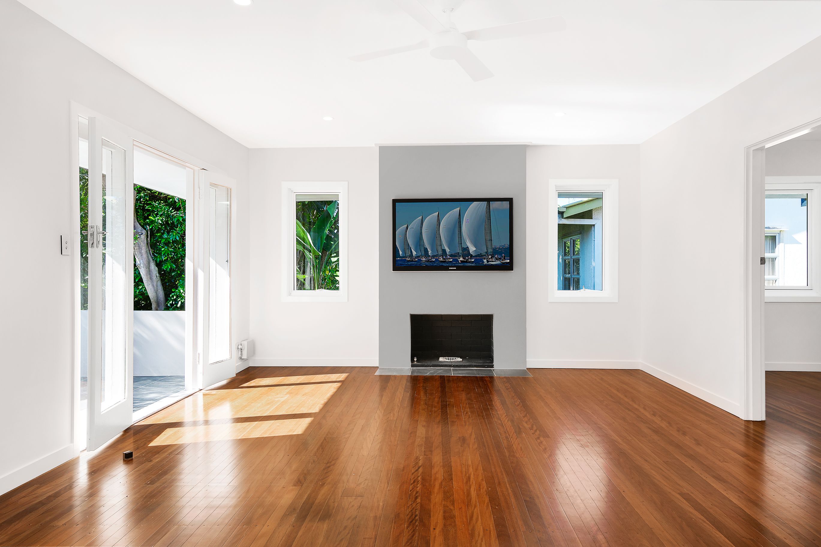 600 Robinson Road — photo 5 of 15