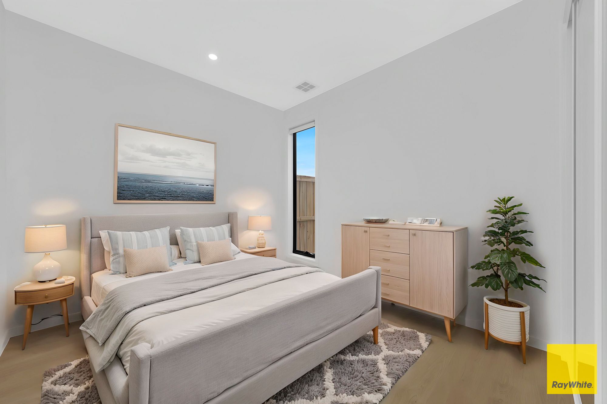 21 Stork Street — photo 8 of 11