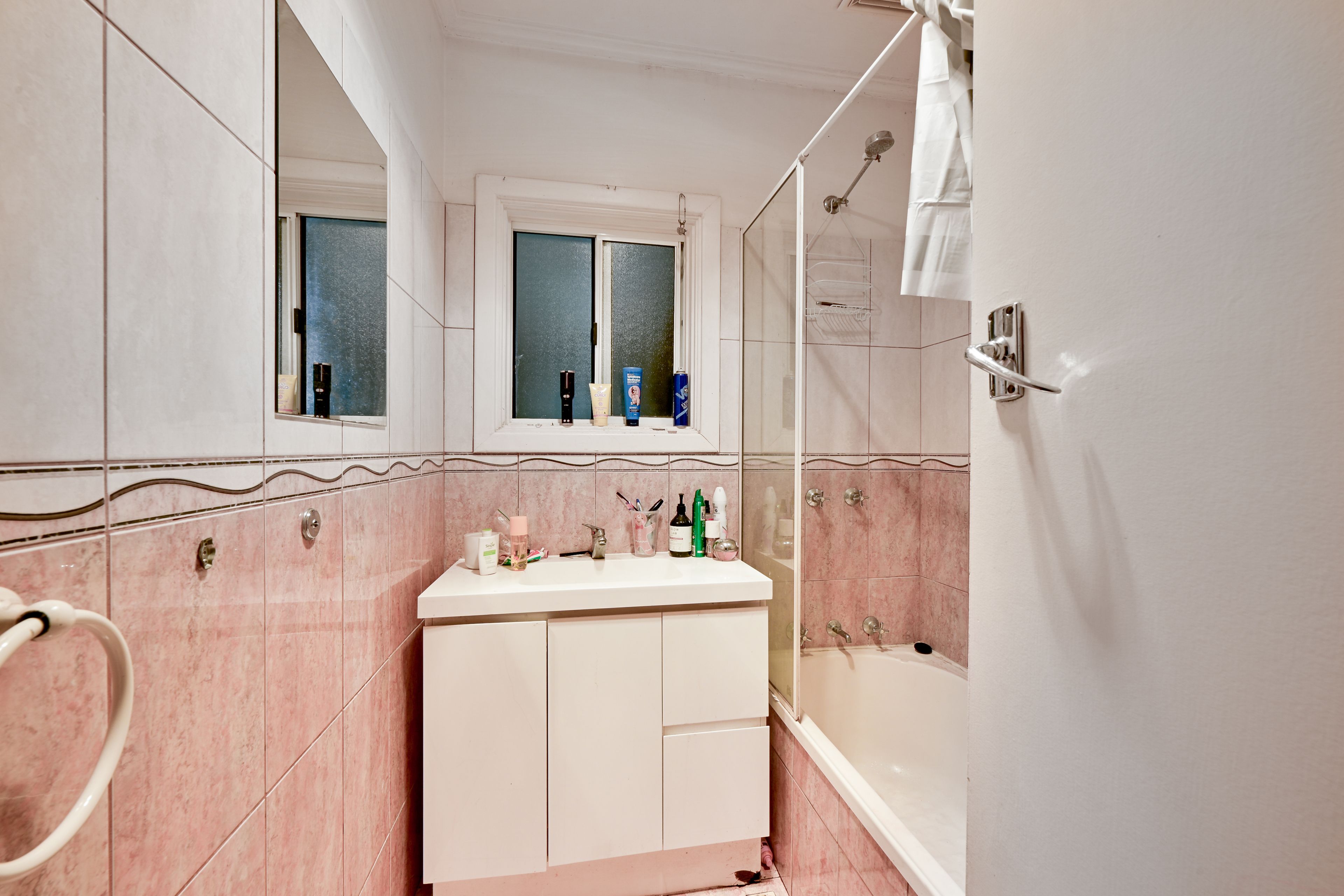 27 Knight Street — photo 8 of 12