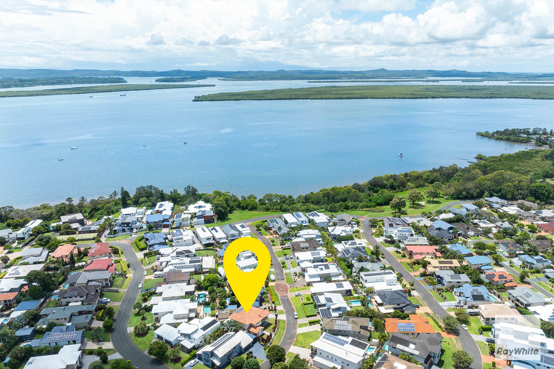 4 Haslingden Drive, Redland Bay, QLD 4165