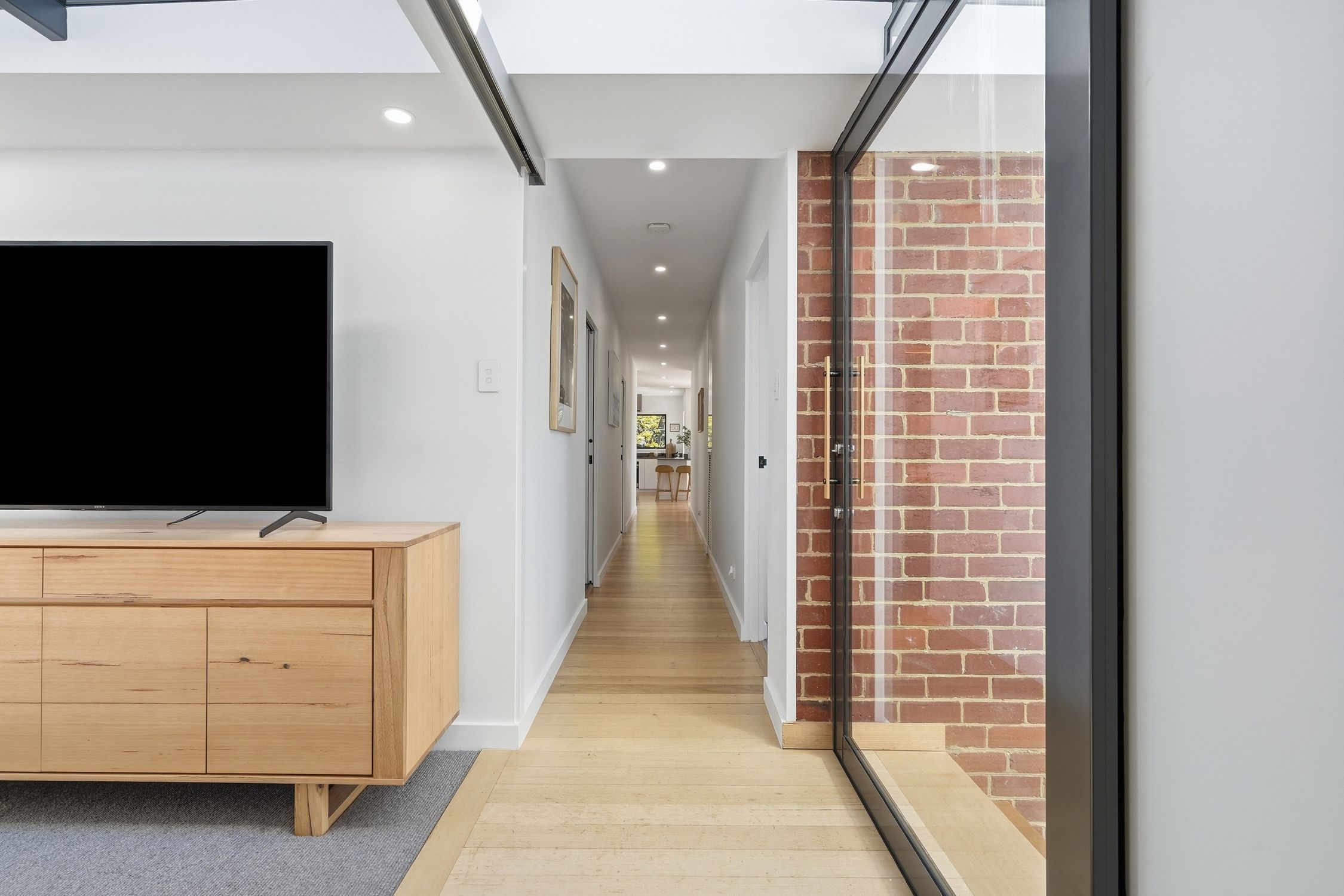 2 Reynolds Court — photo 12 of 27