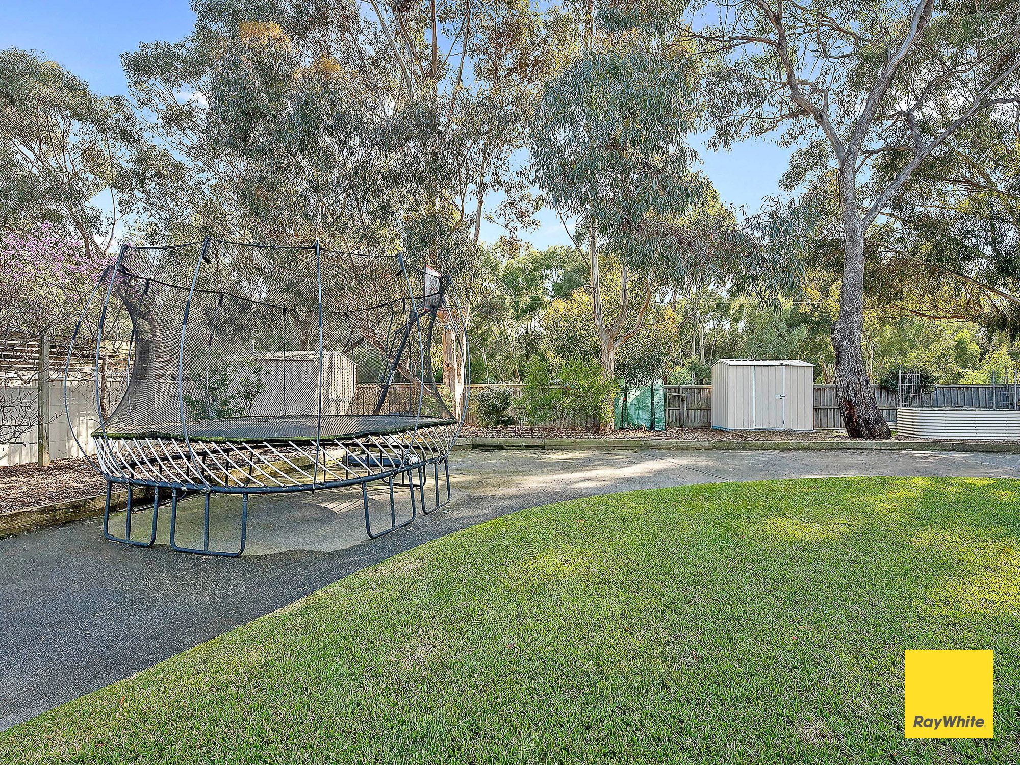 26 Lorikeet Avenue — photo 17 of 19