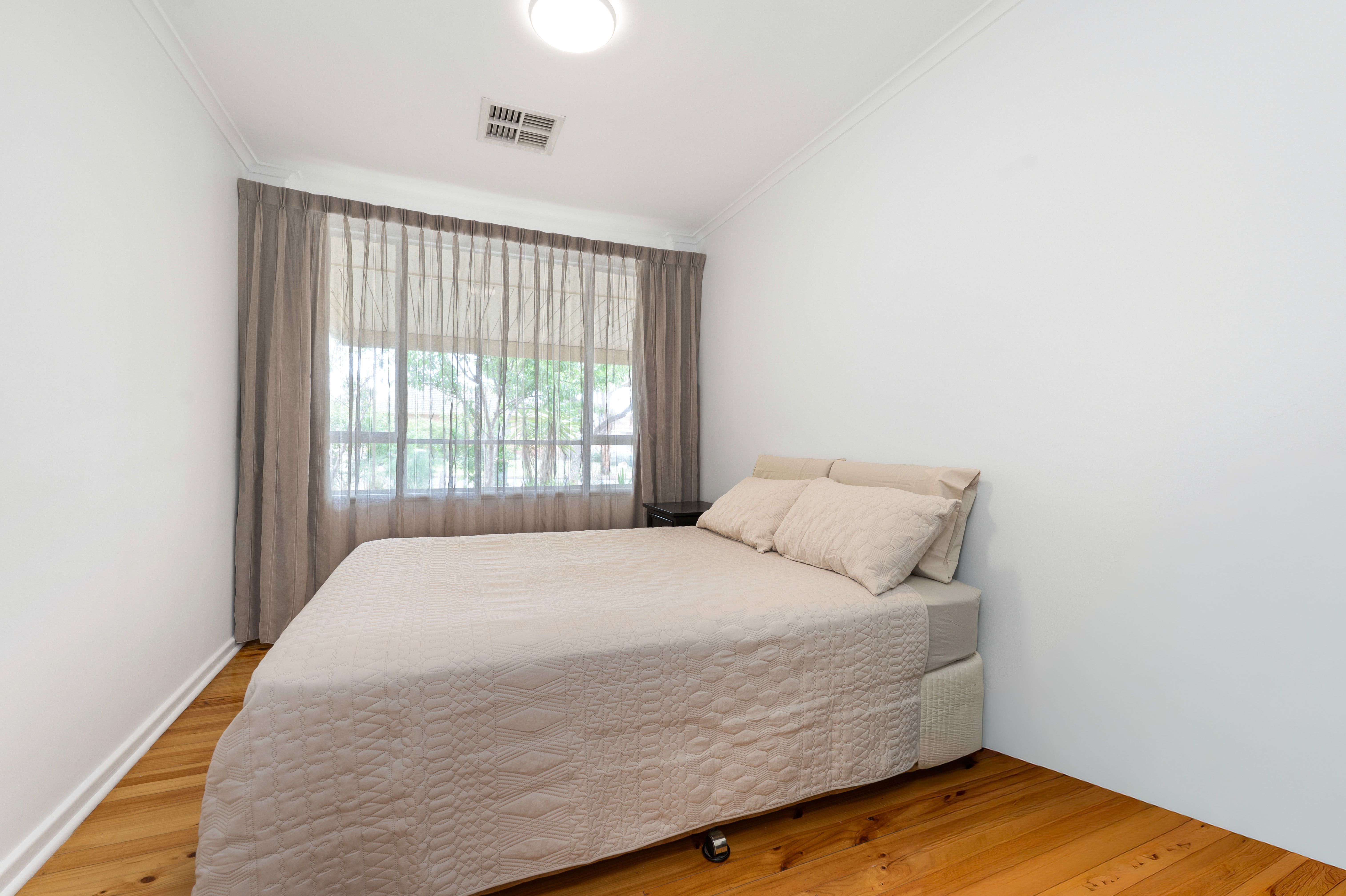 13 Bolton Road — photo 9 of 14