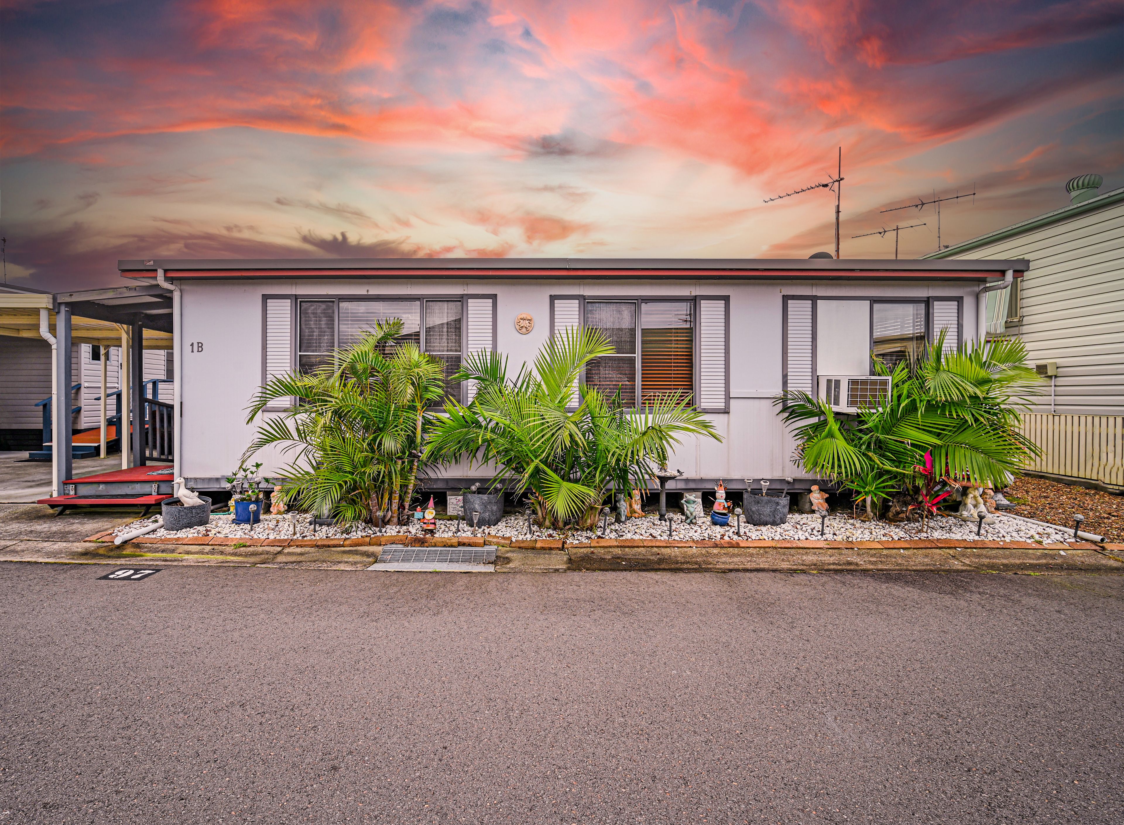 1B First Street, 687 Pacific Highway, Belmont, NSW 2280 Sold House