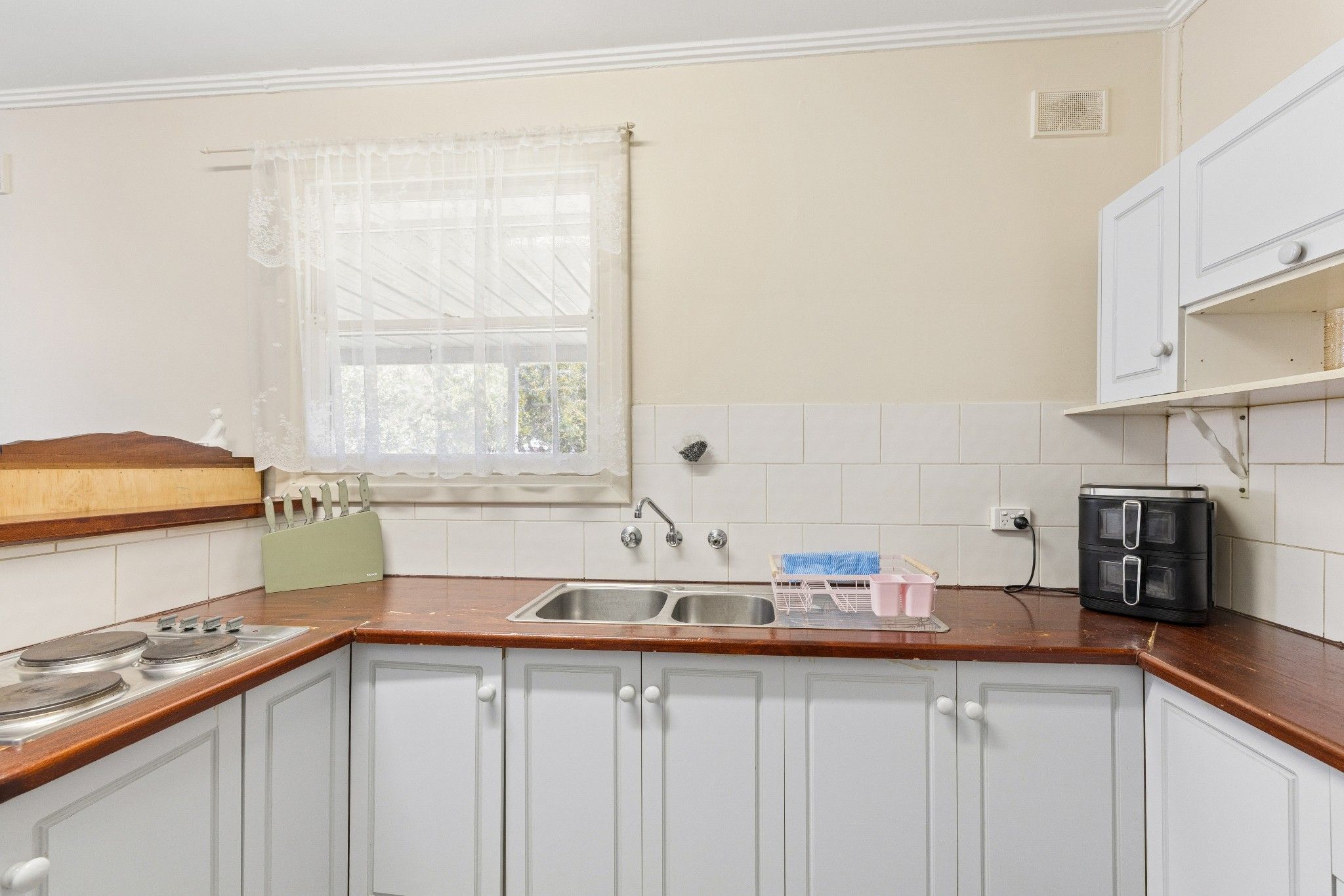 14 Mckinlay Street — photo 4 of 21
