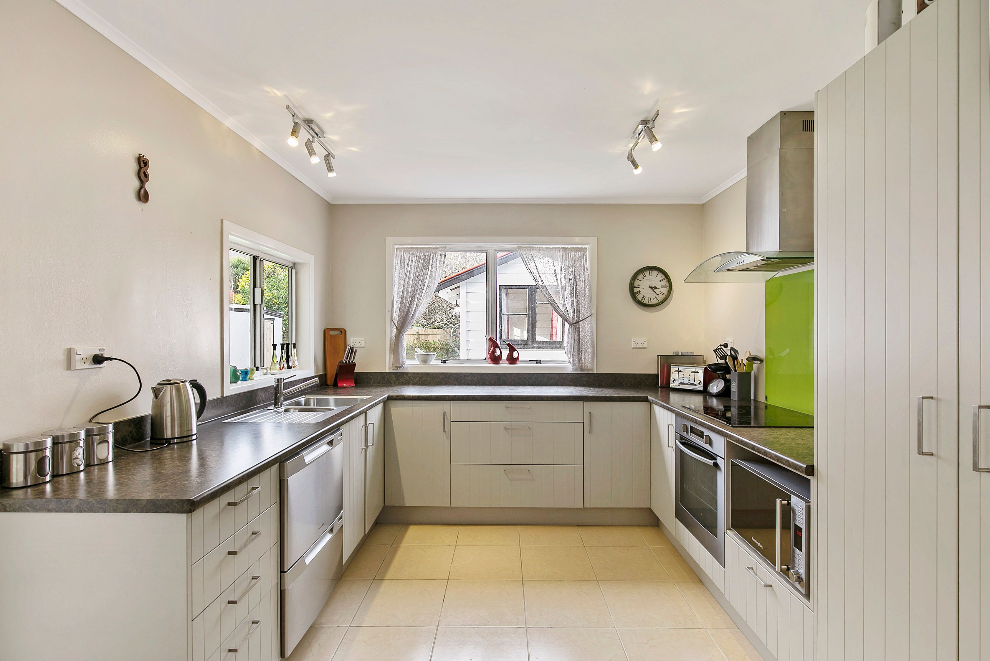 5 View Road, Waiuku, Franklin