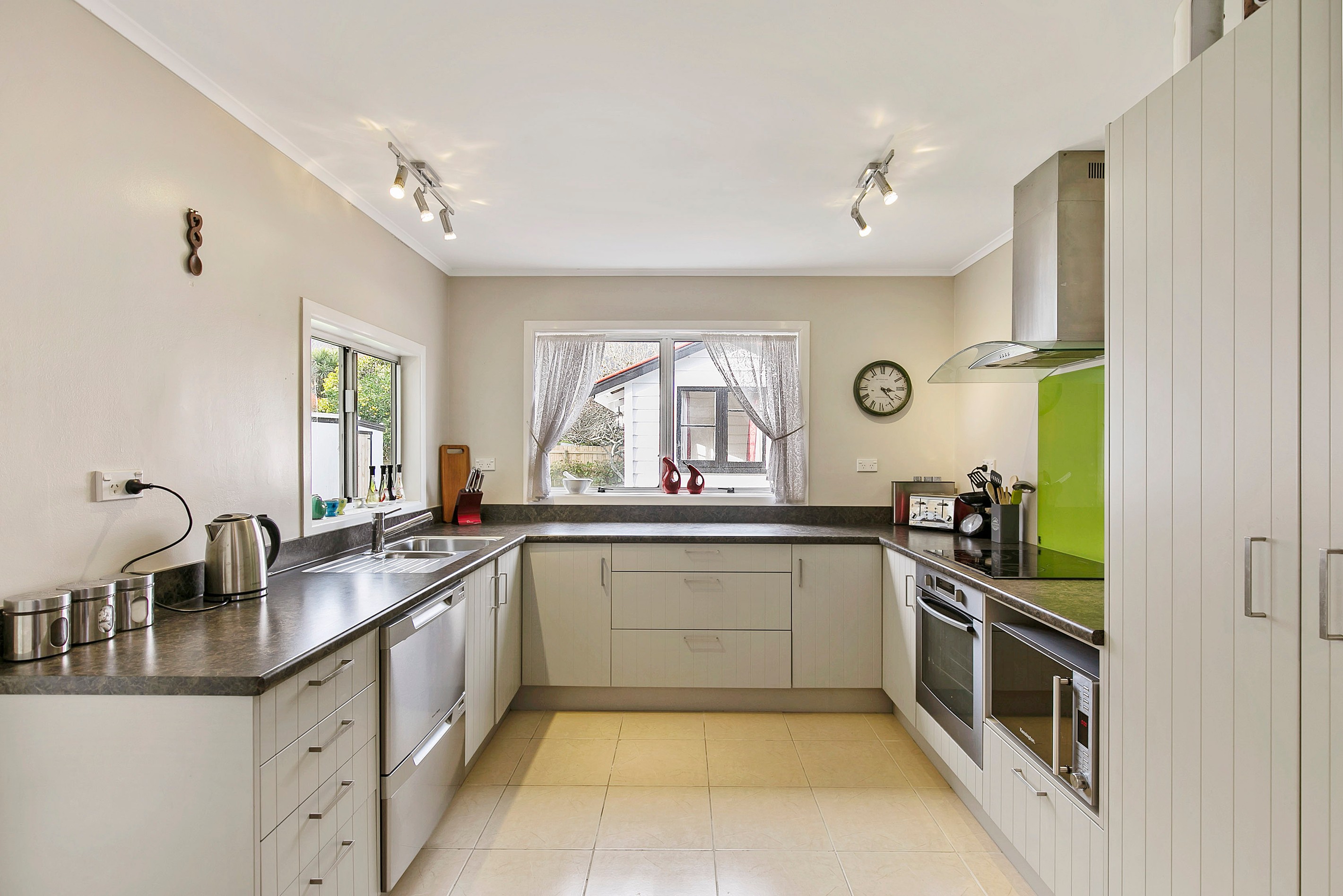 5 View Road, Waiuku, Franklin