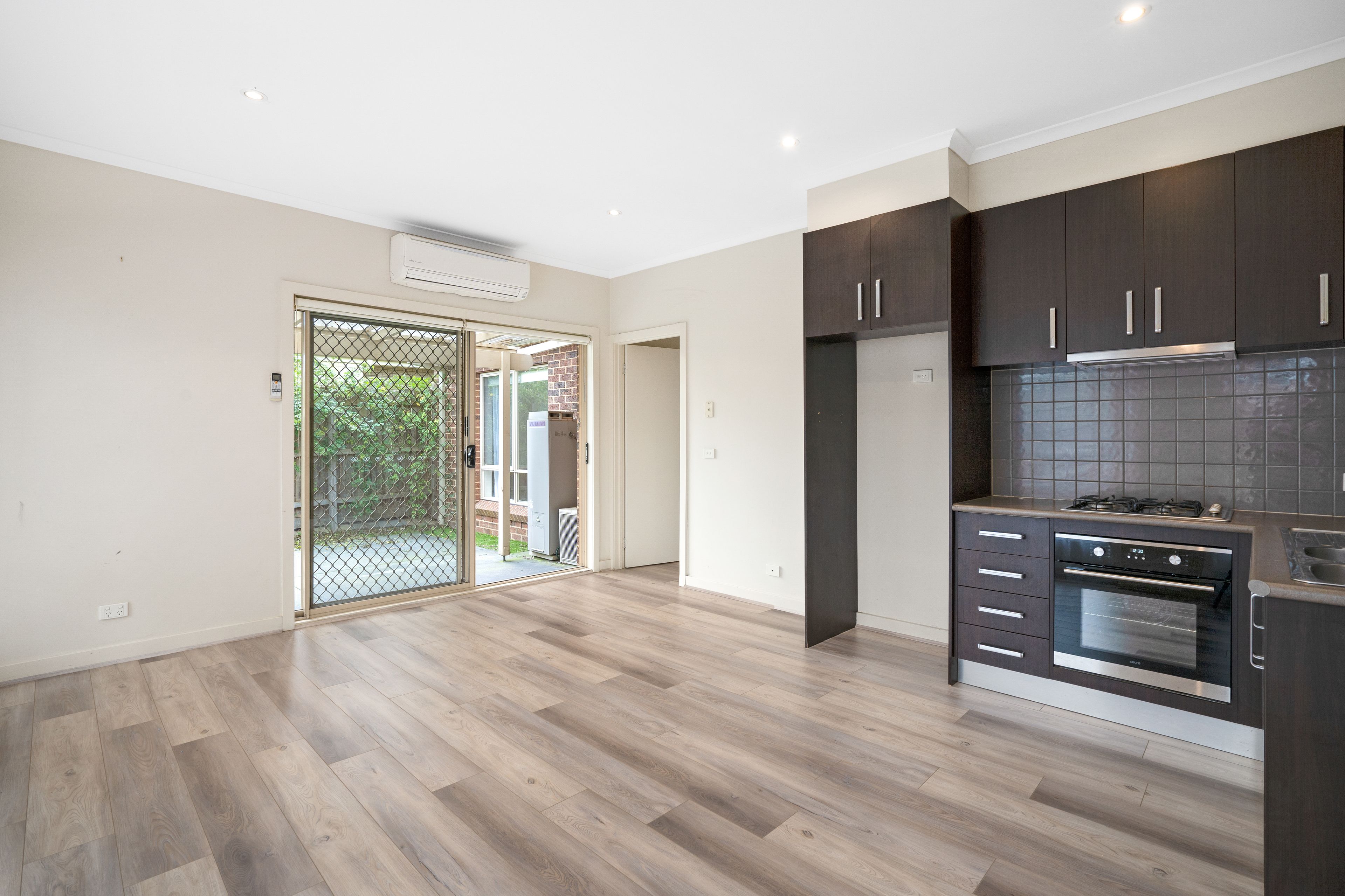 1/30 Highland Street, Kingsbury, VIC 3083