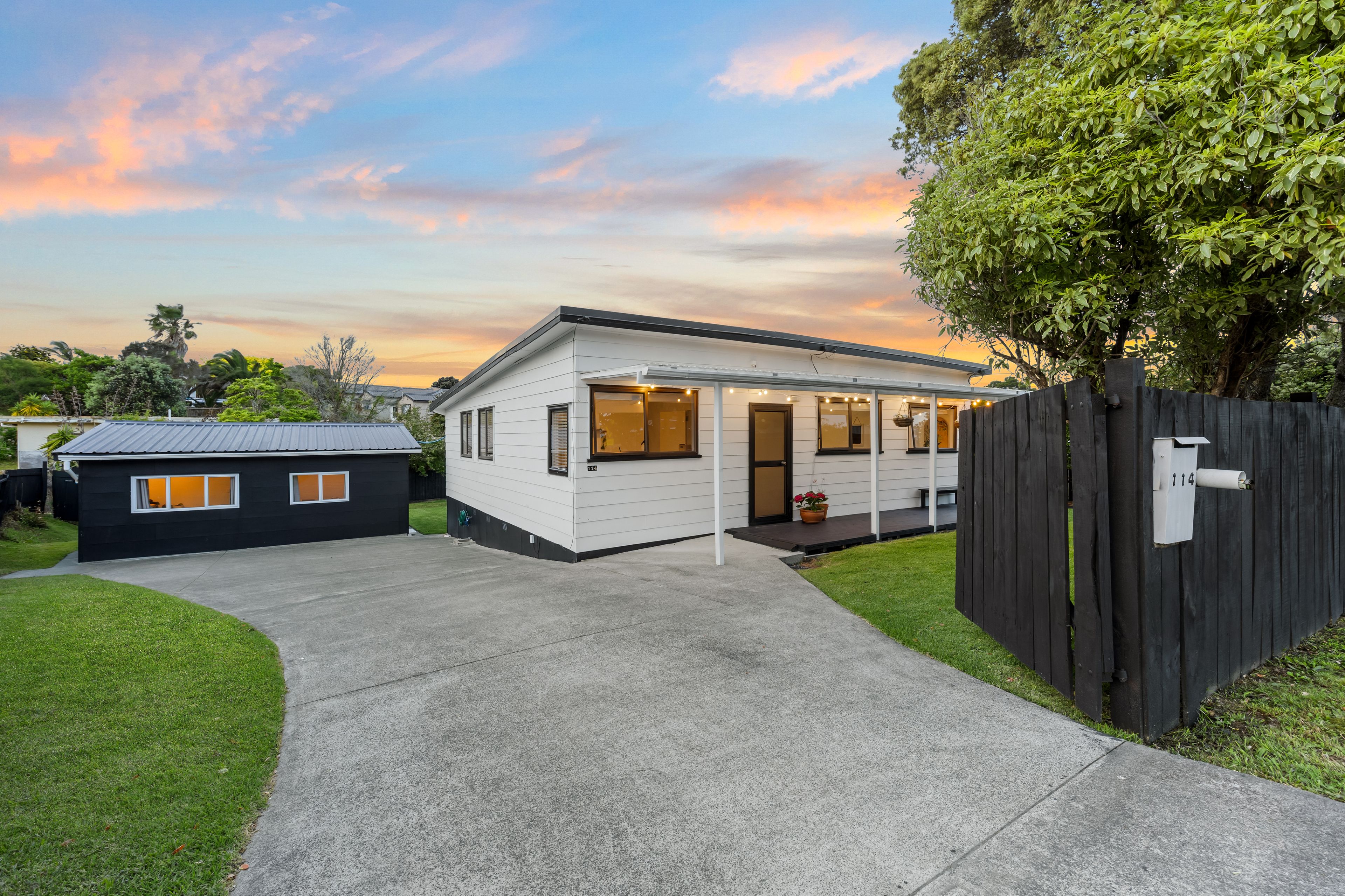 114 Colwill Road, Massey, Waitakere City