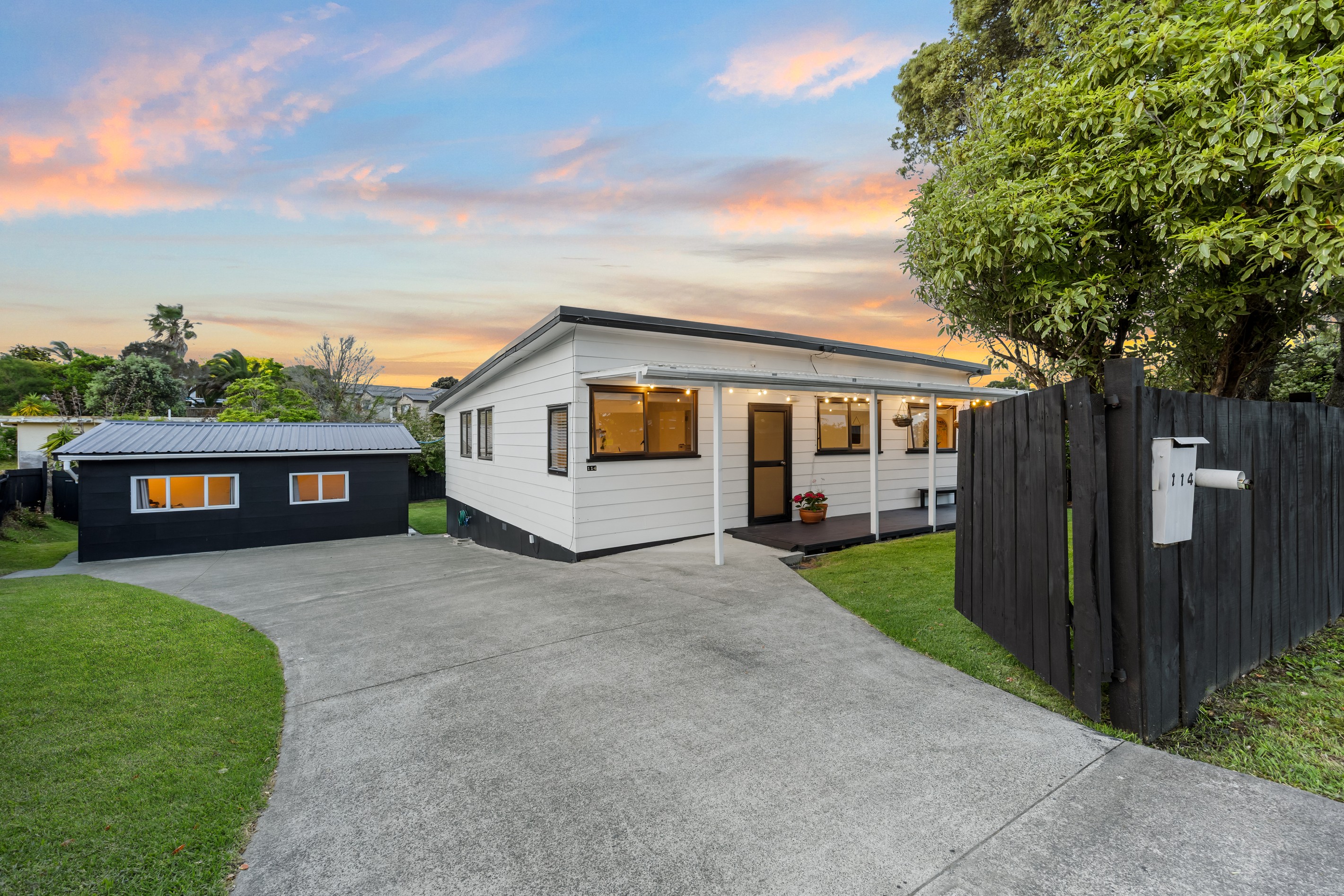 114 Colwill Road, Massey, Waitakere City
