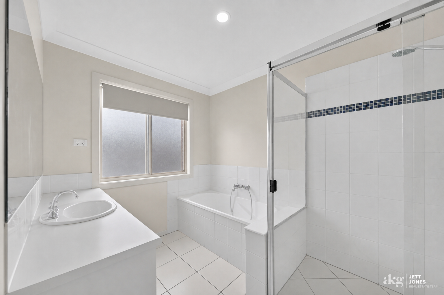 18 Lake Wivenhoe Court — photo 13 of 21