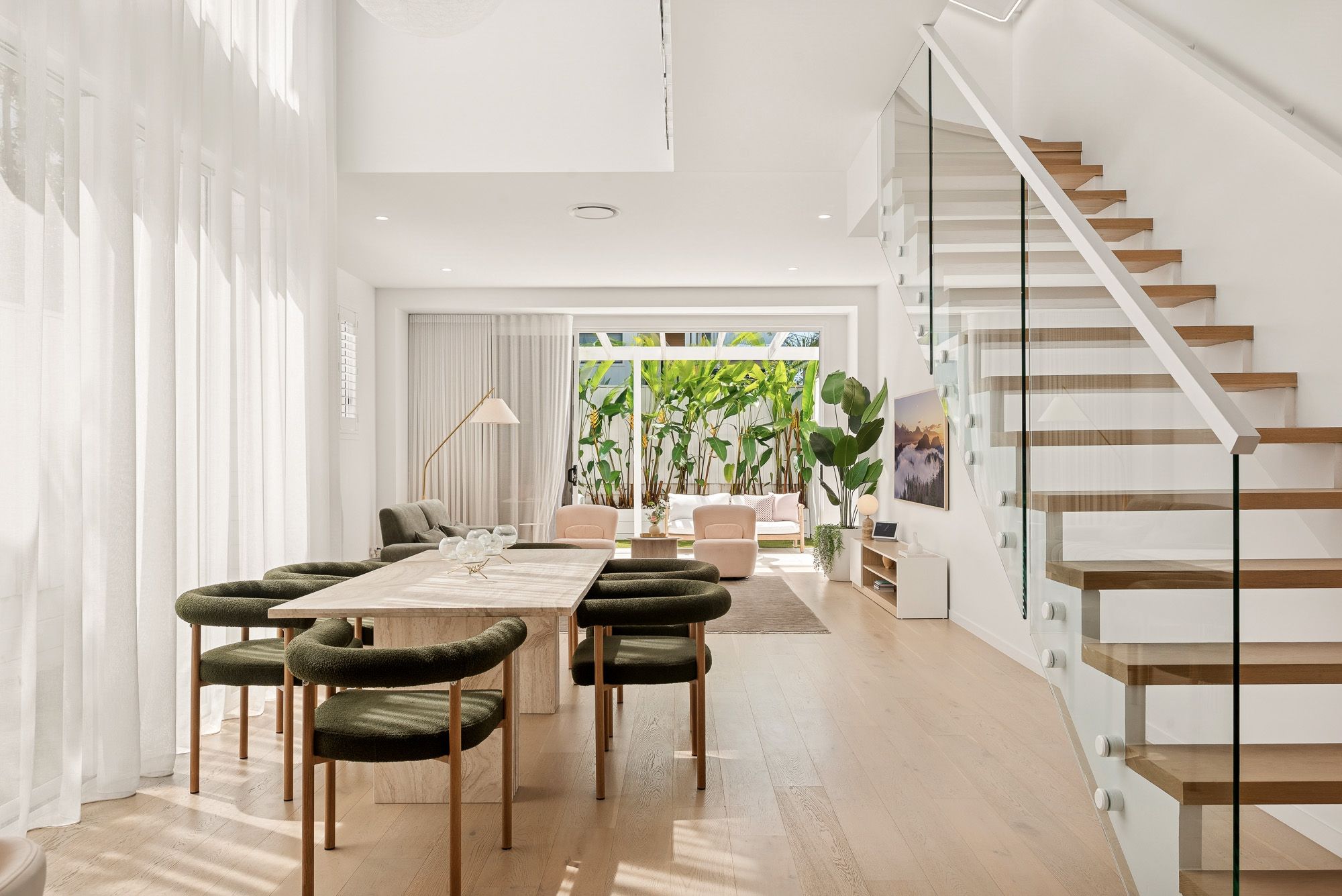 15A Beatrice Street, Hawthorne, QLD 4171