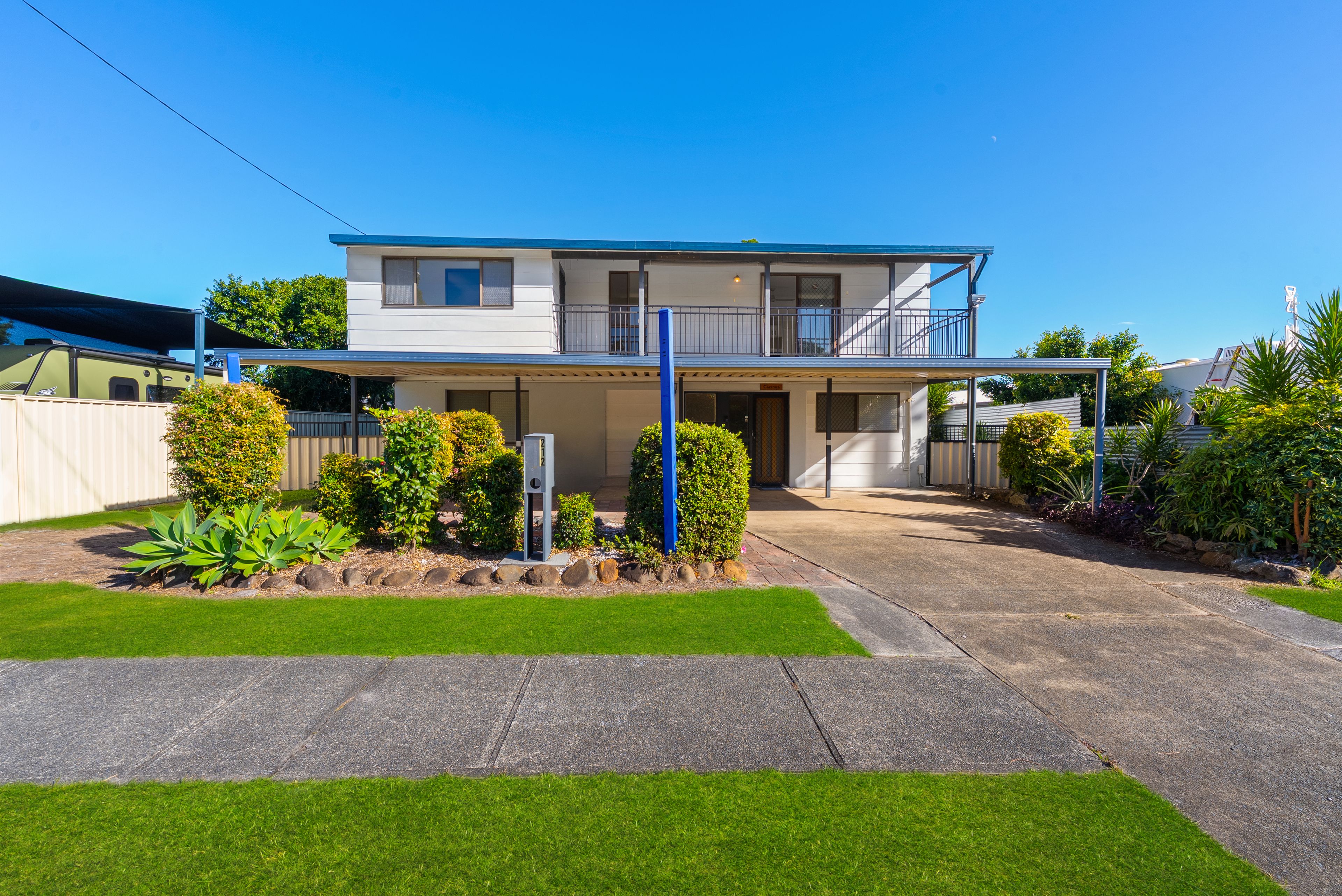 212 Oxley Drive, Coombabah, QLD 4216