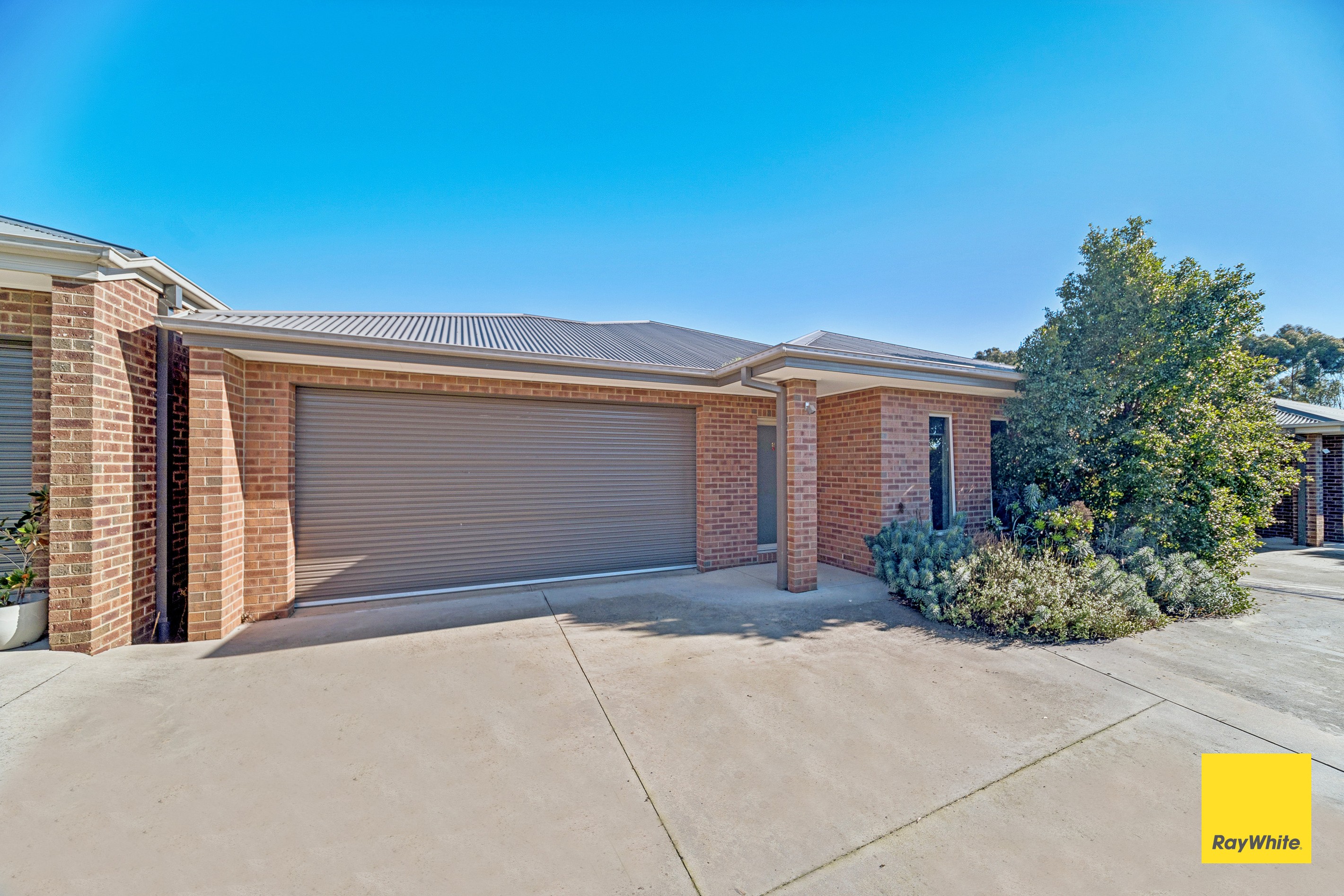 4/20A Macdougall Road, Golden Square, VIC 3555