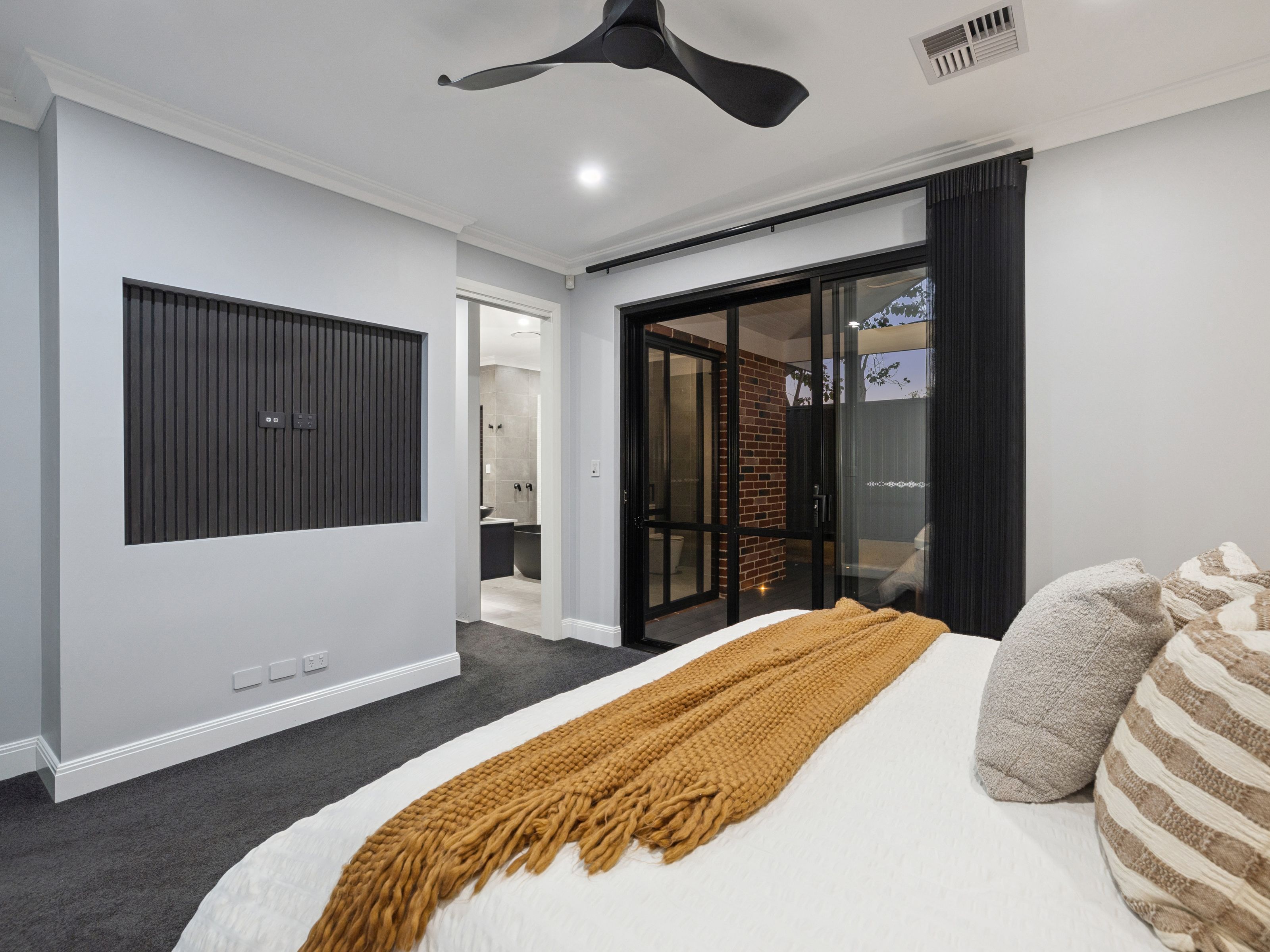 84A Mackie Street — photo 19 of 29