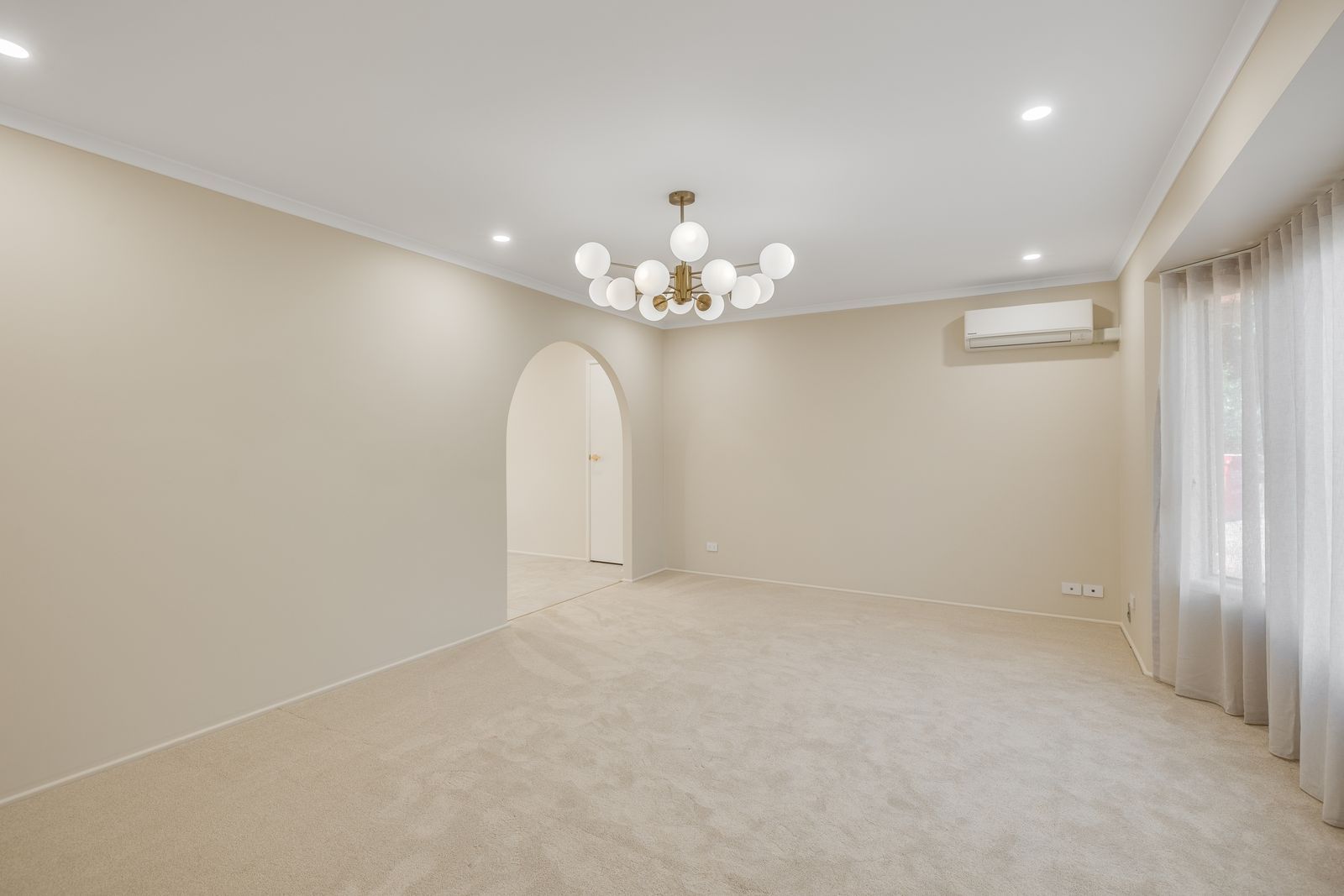 11 Merrol Street — photo 4 of 15