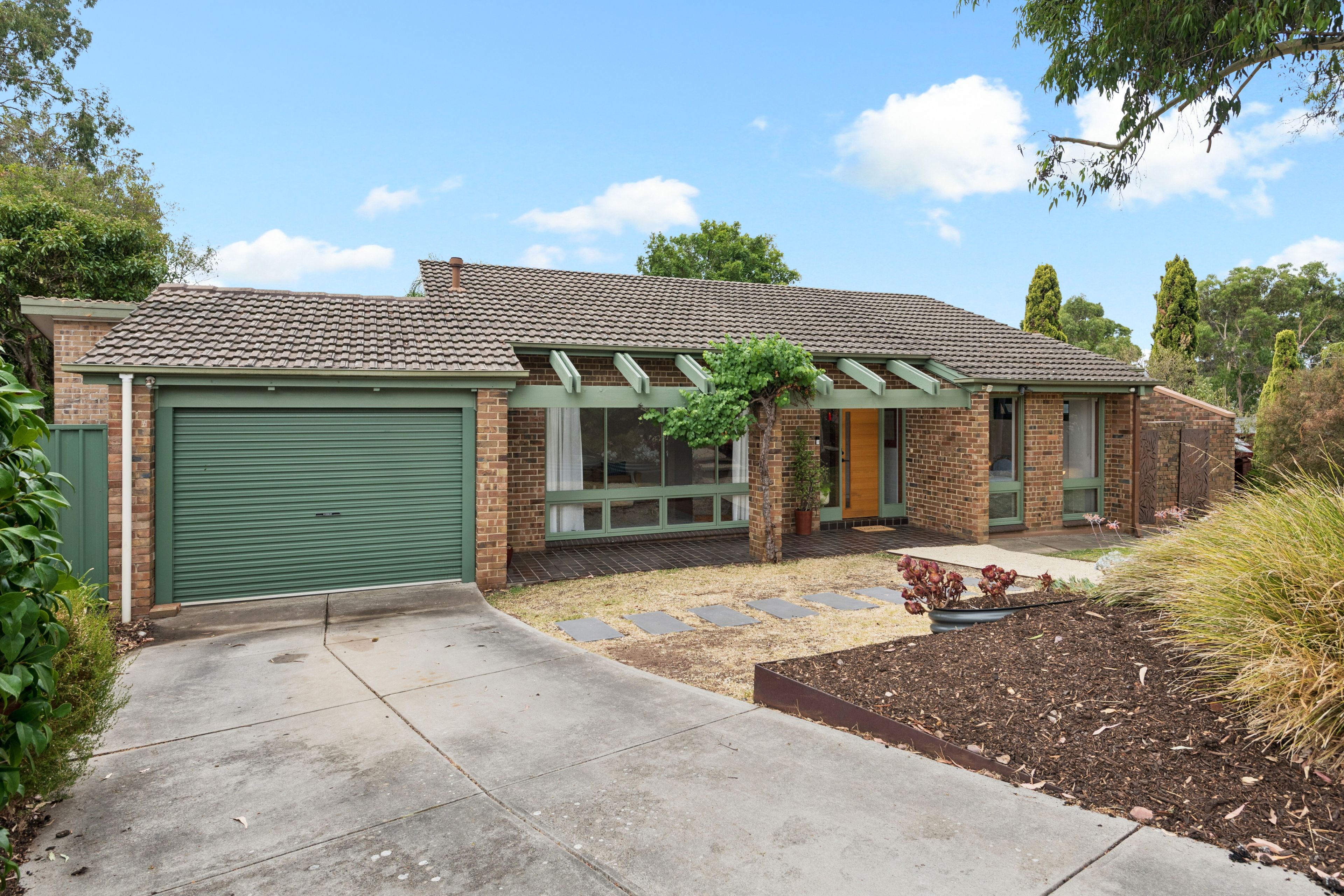 7 Essington Street, Flagstaff Hill, SA 5159