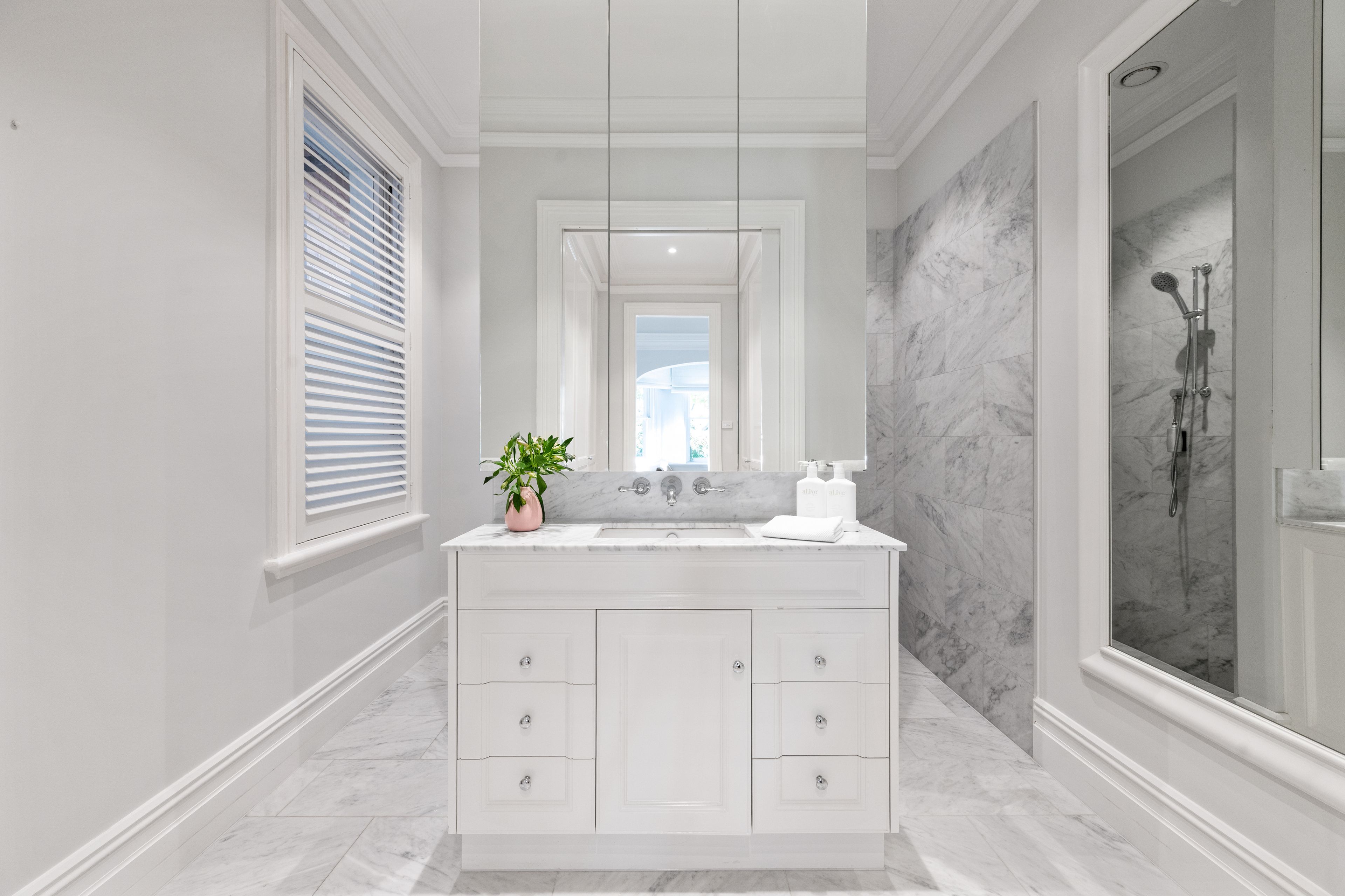 6 Canrobert Street — photo 9 of 15