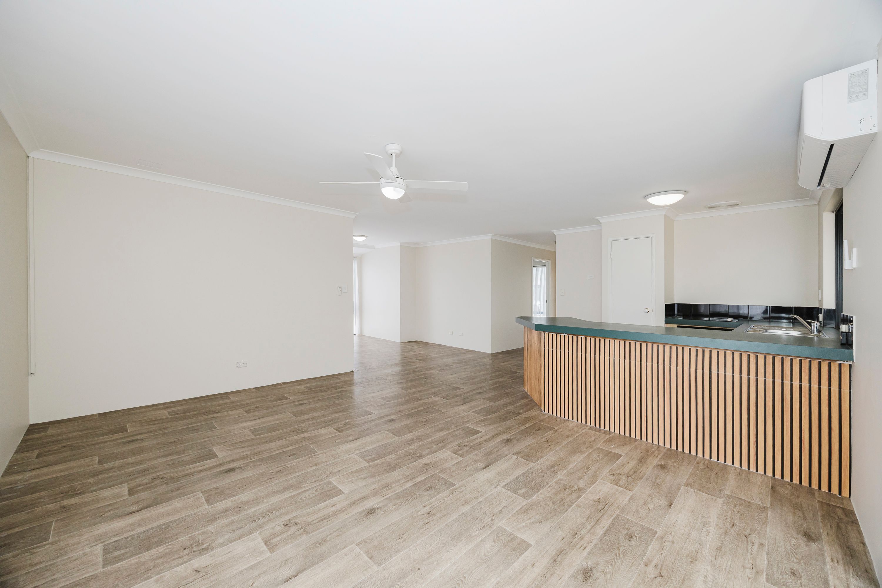 14 Pyrenees Court — photo 16 of 30