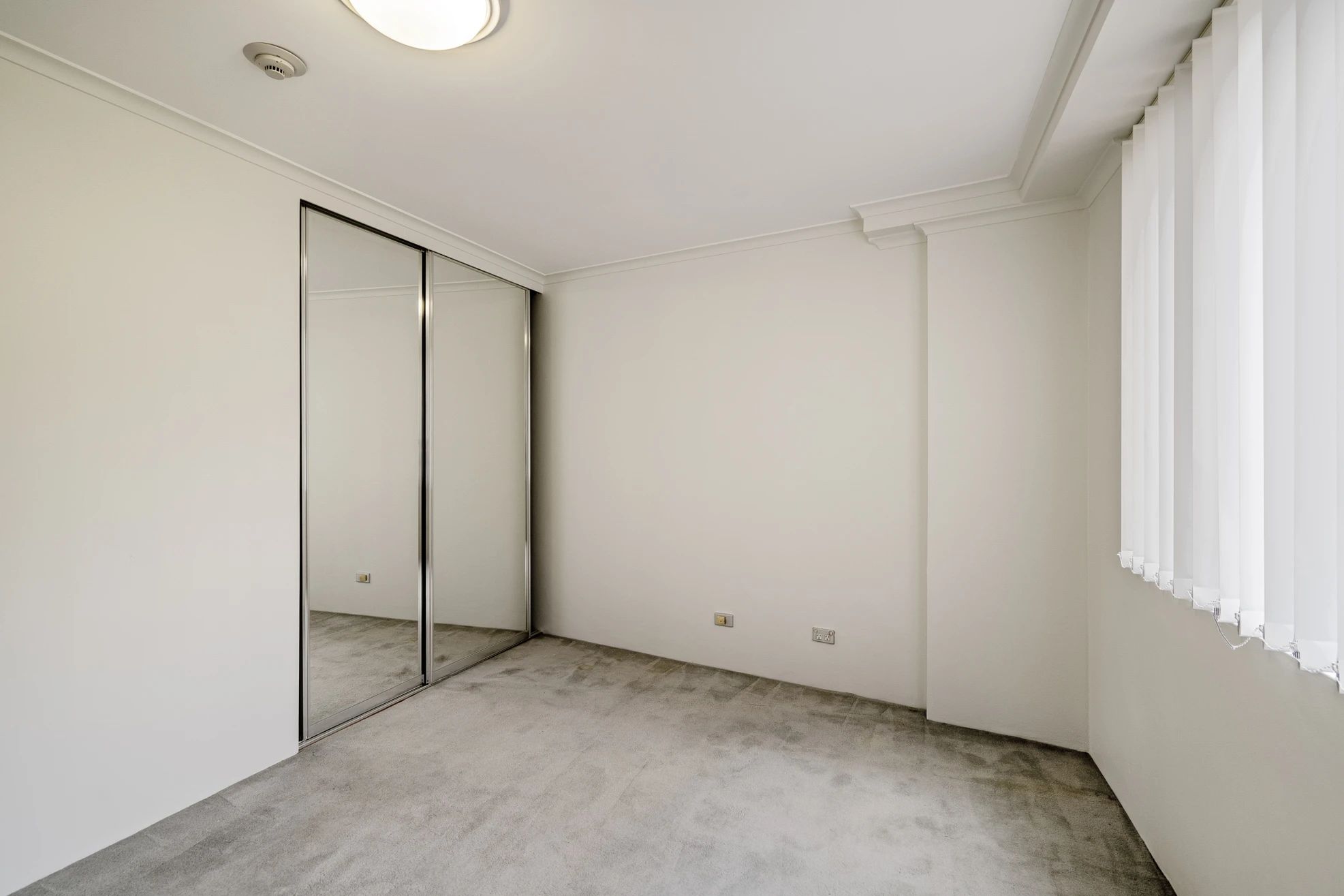 61/120 Saunders Street — photo 5 of 7