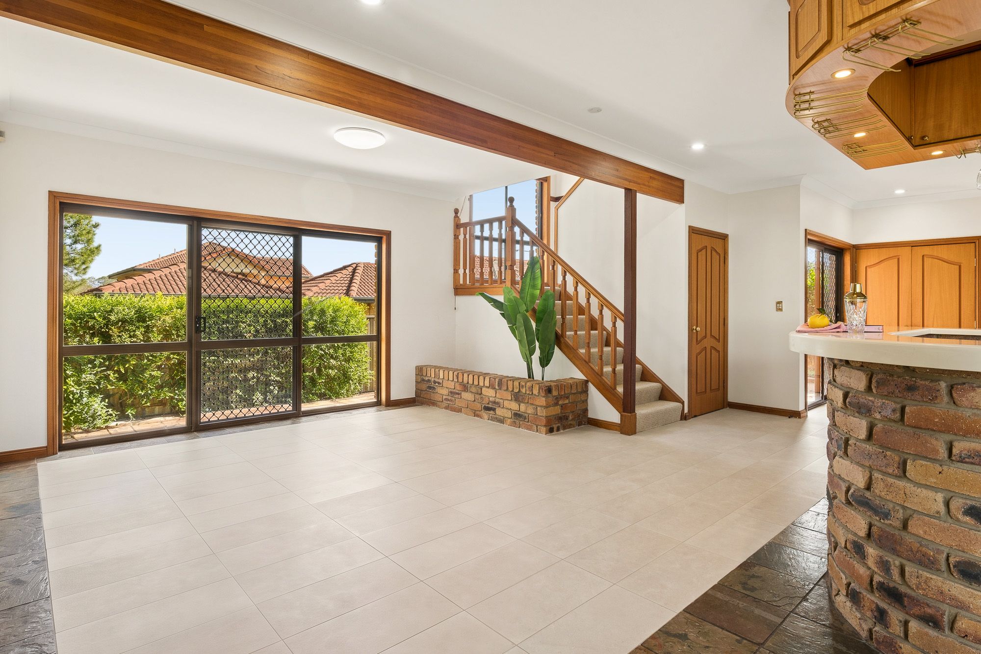 4 Gleneagles Court — photo 10 of 23