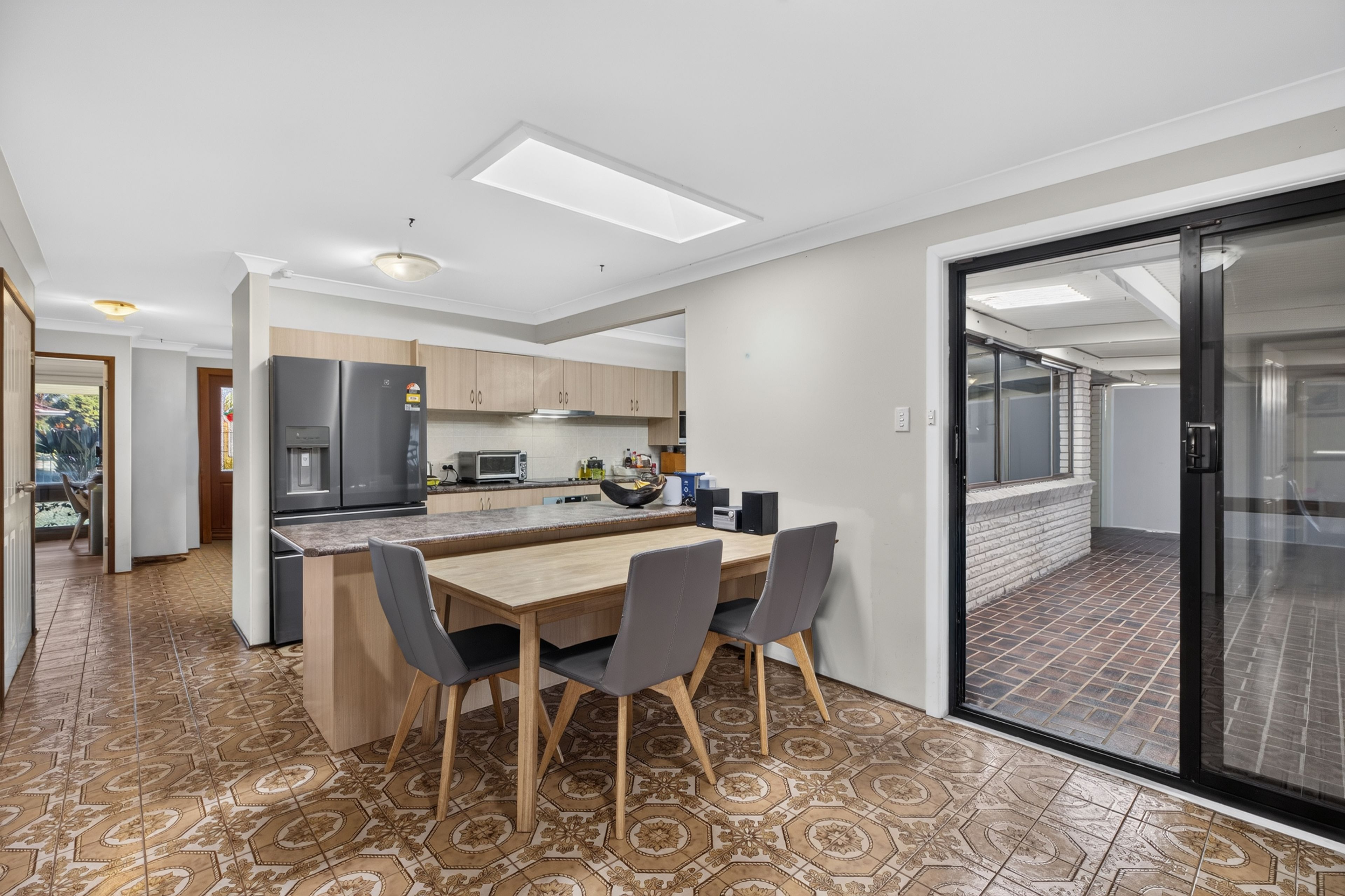 187 Harrow Road — photo 4 of 24