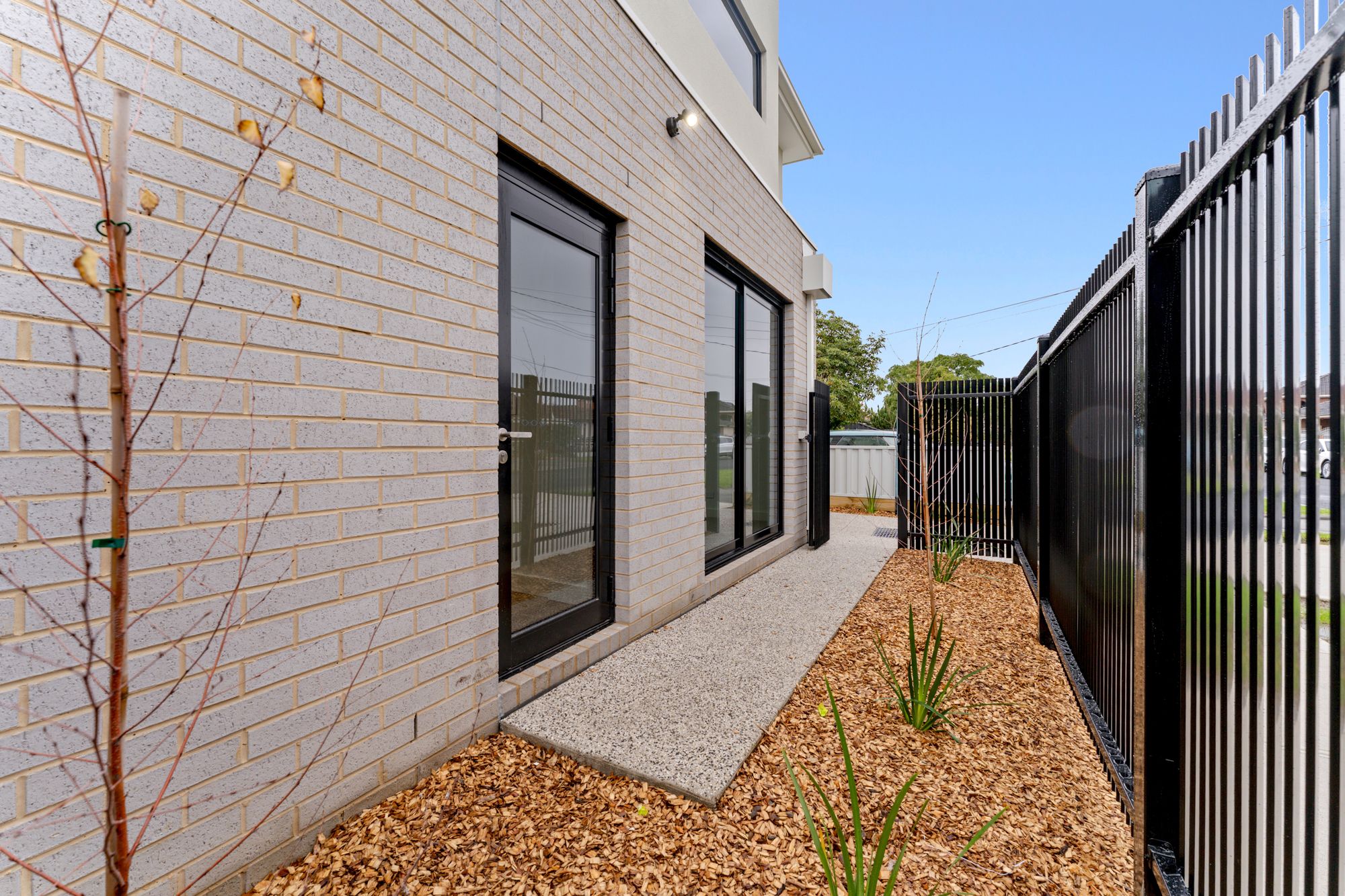 12 Lee Street — photo 17 of 21