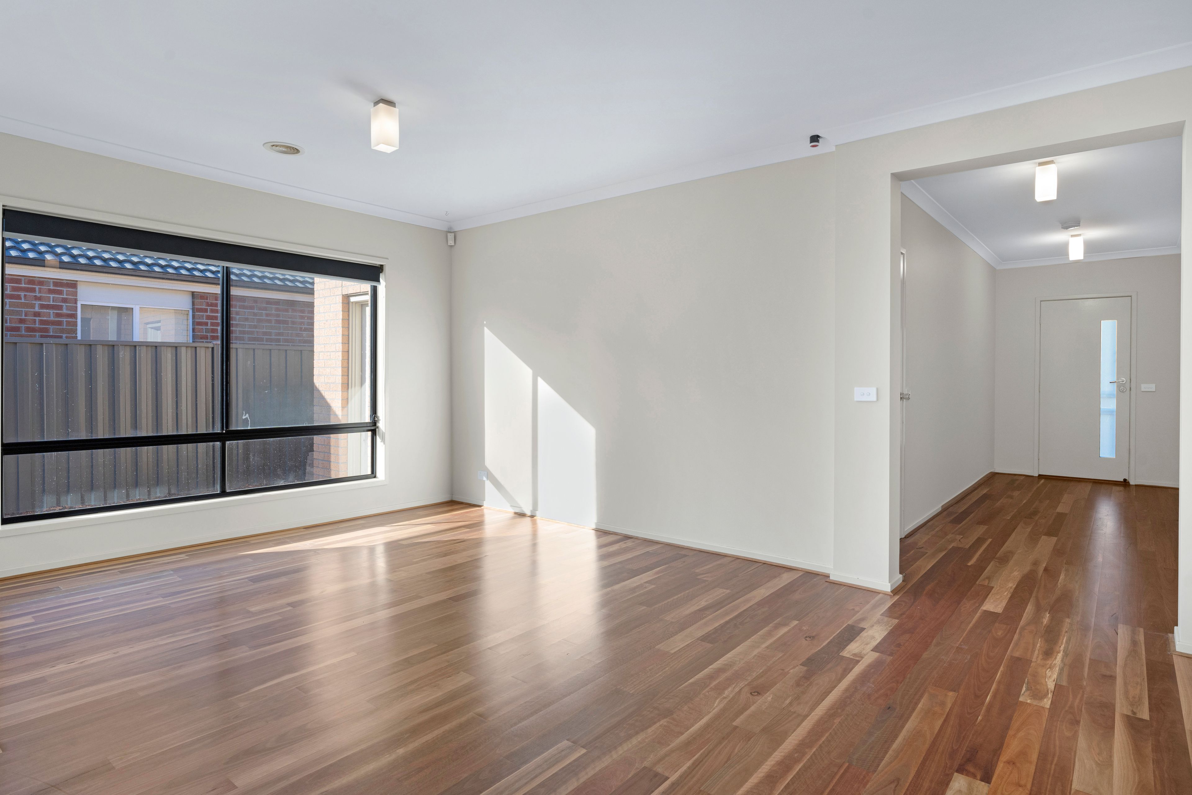11 Brockwell Crescent, MANOR LAKES, VIC 3024