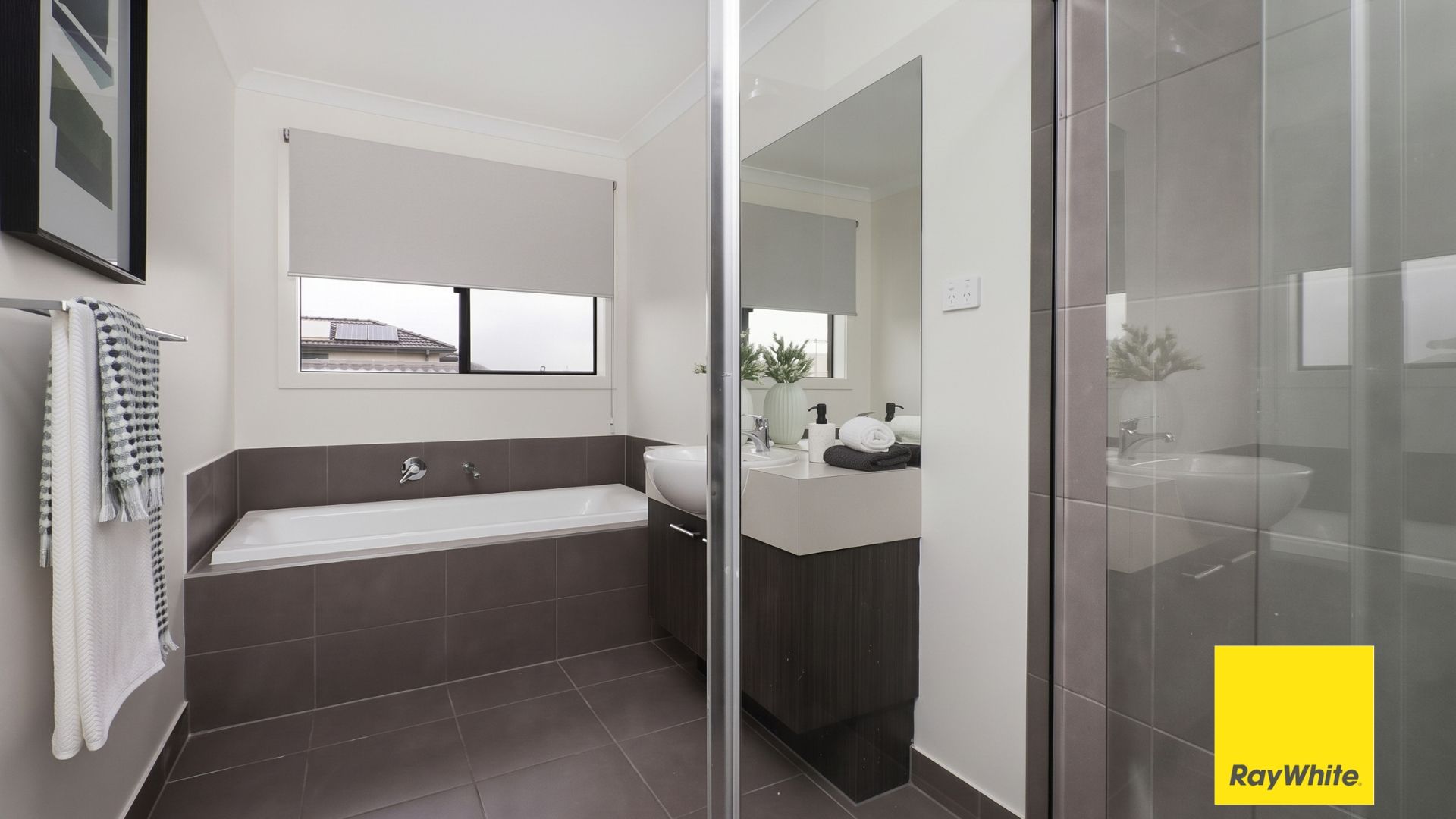 29 Kohli Crescent — photo 15 of 23