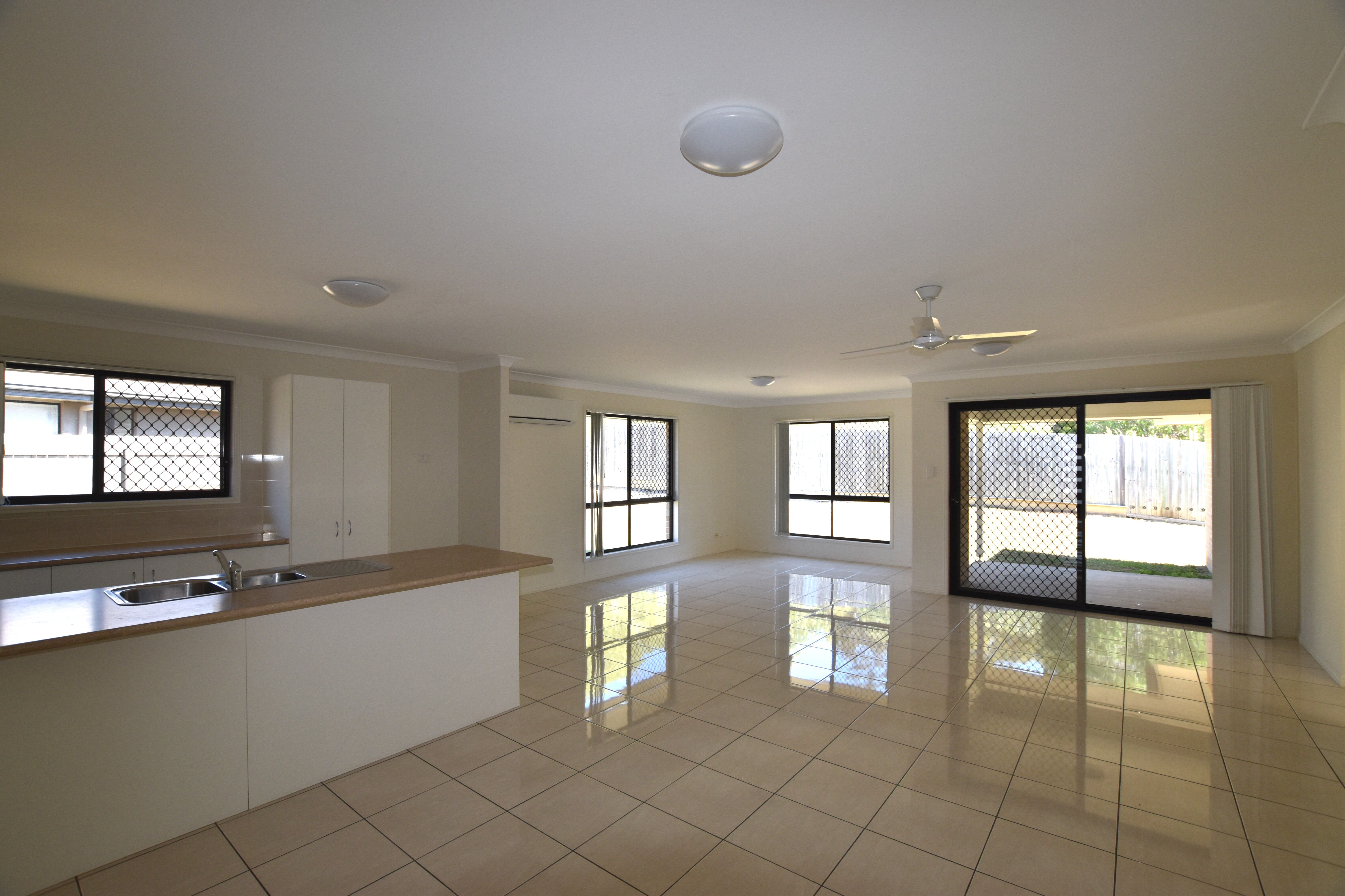 30 Briffney Street, Kirkwood, QLD 4680