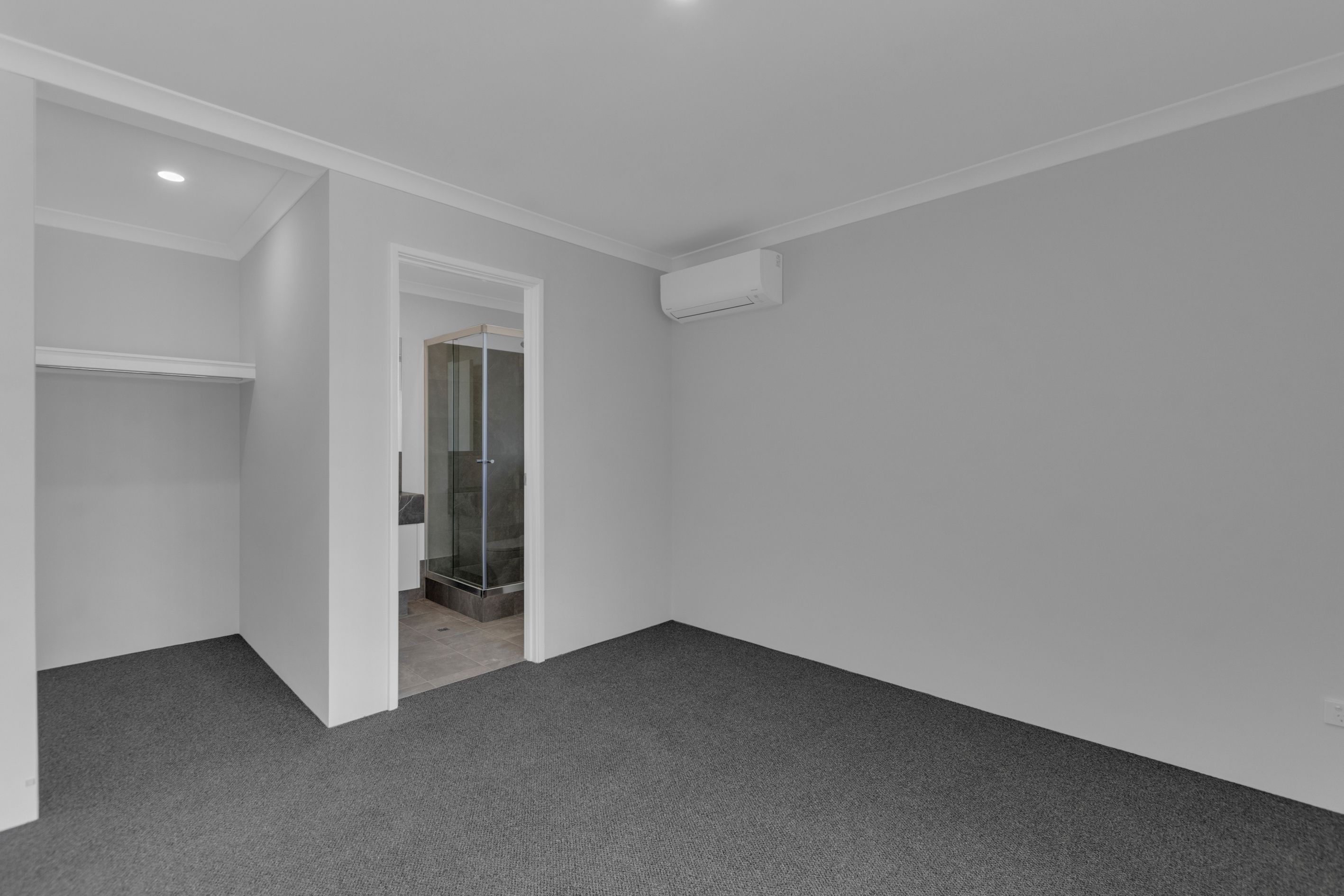 4 Taylor Mews — photo 8 of 16