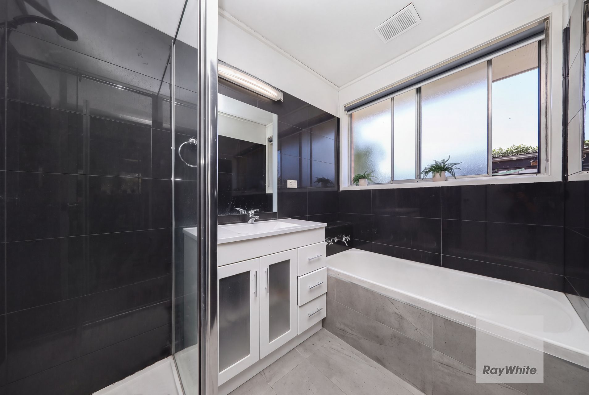 9 Dudley Court — photo 10 of 14