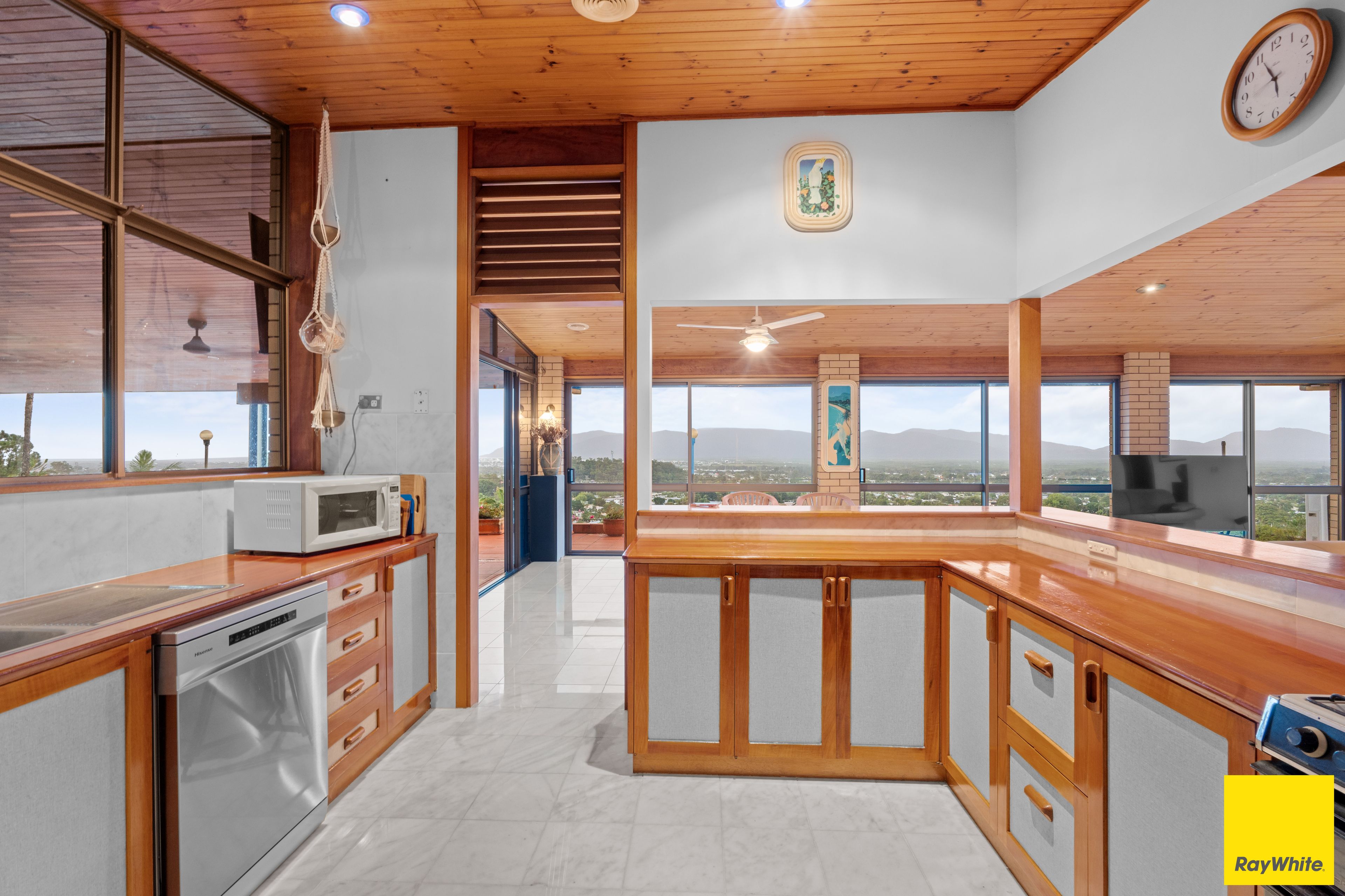 239 Toogood Road, Bayview Heights, QLD 4868