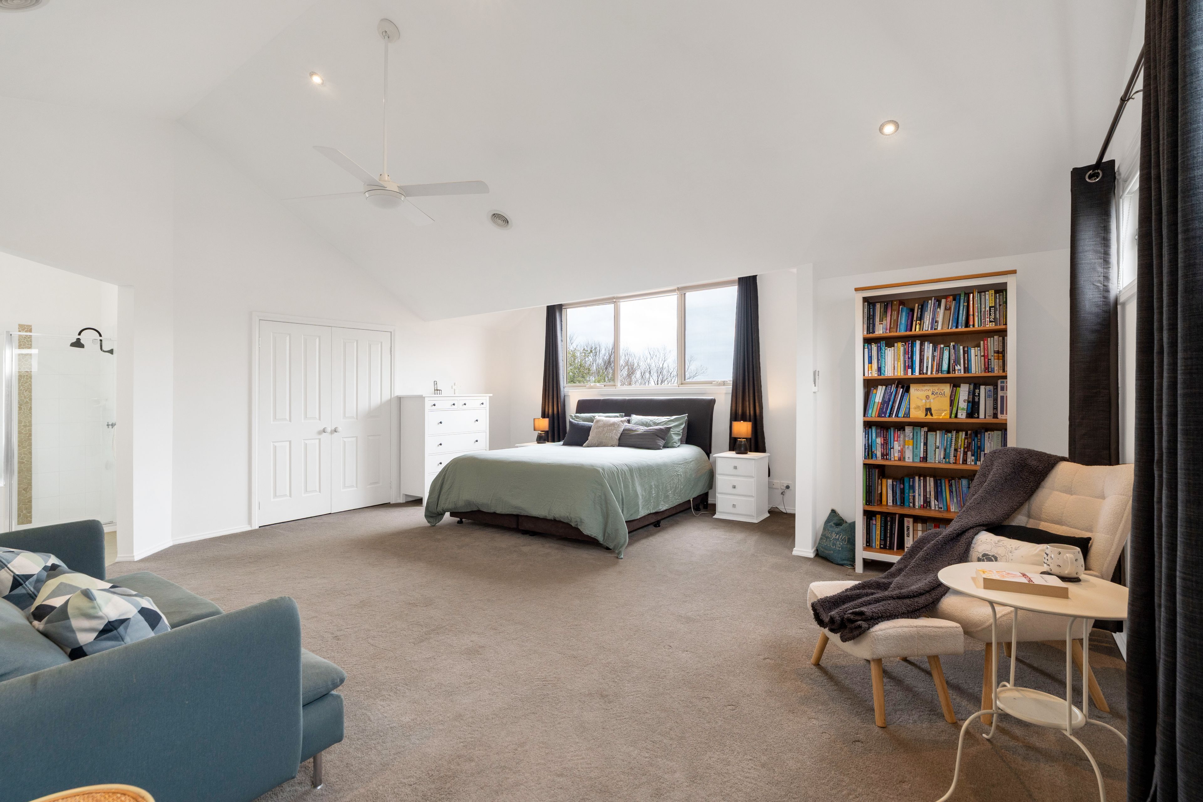 72 Royal Terrace — photo 19 of 26