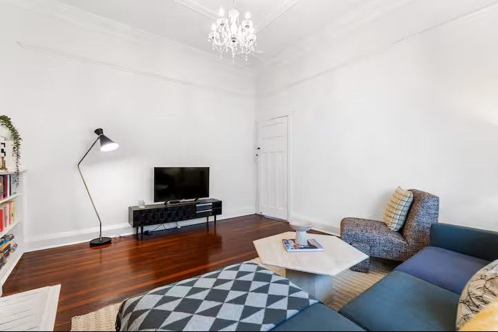 2 Campsie Street — photo 5 of 24