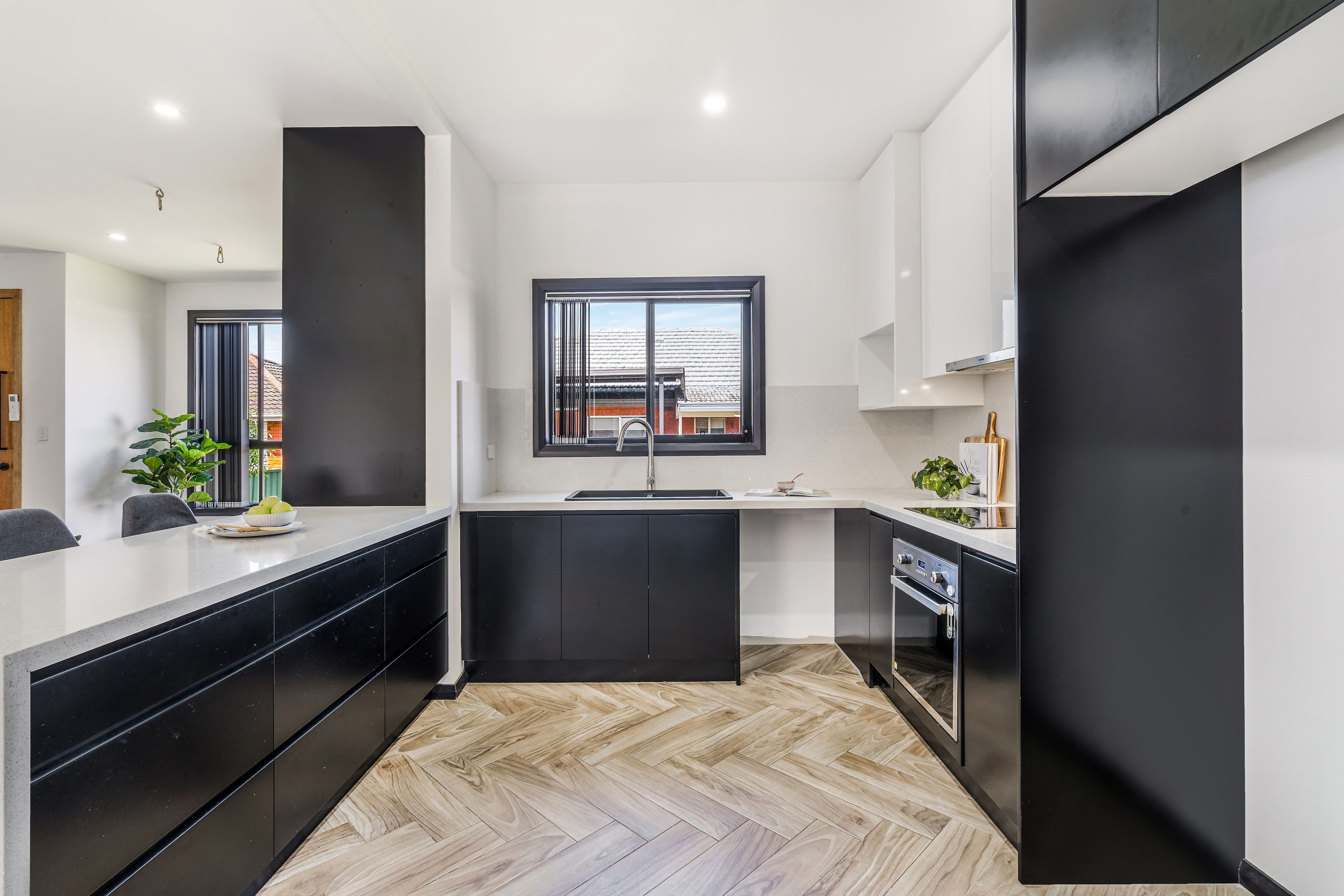 12 Rosemont Avenue, Smithfield NSW 2164