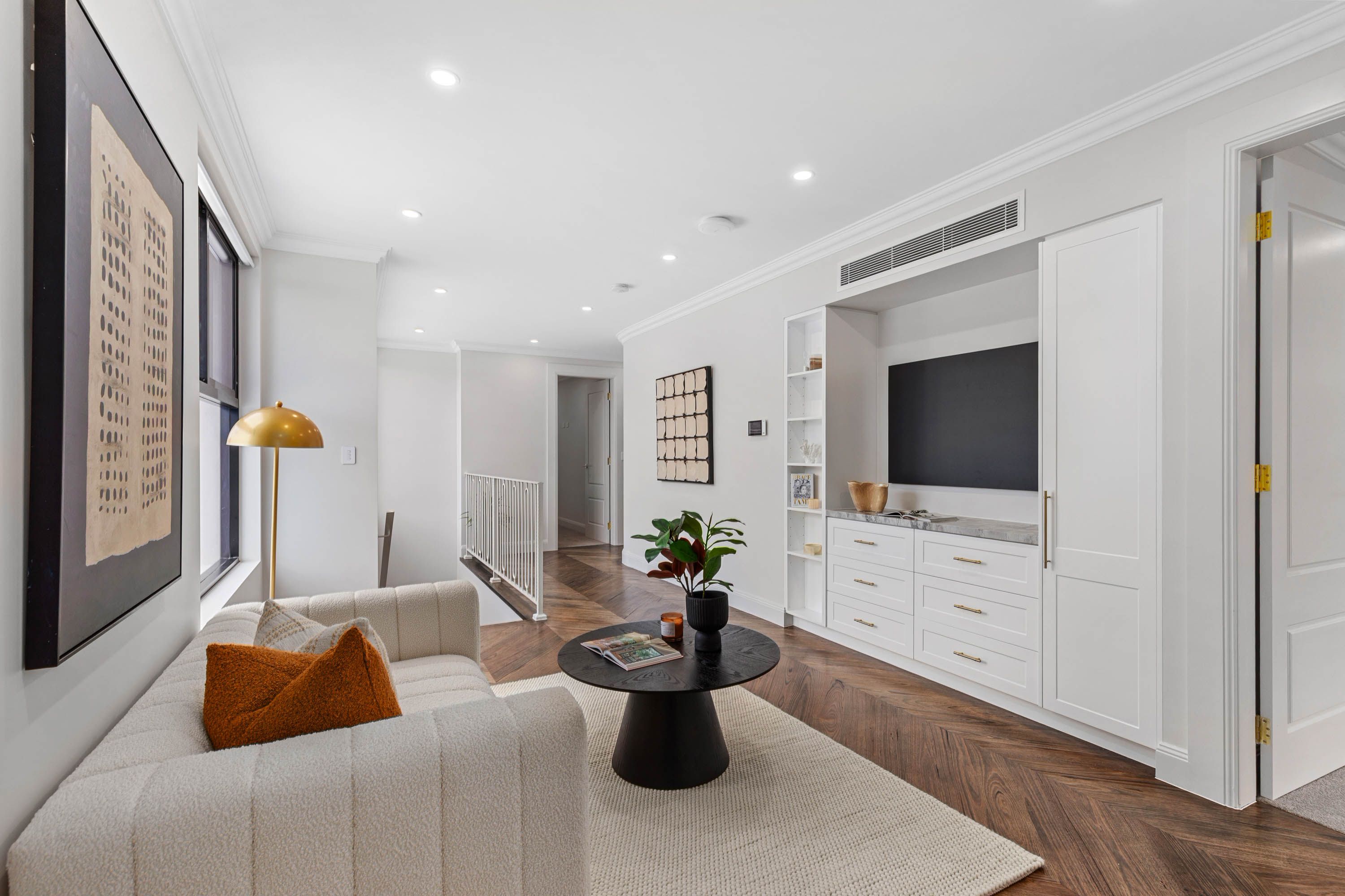 4 Linda Avenue — photo 13 of 20
